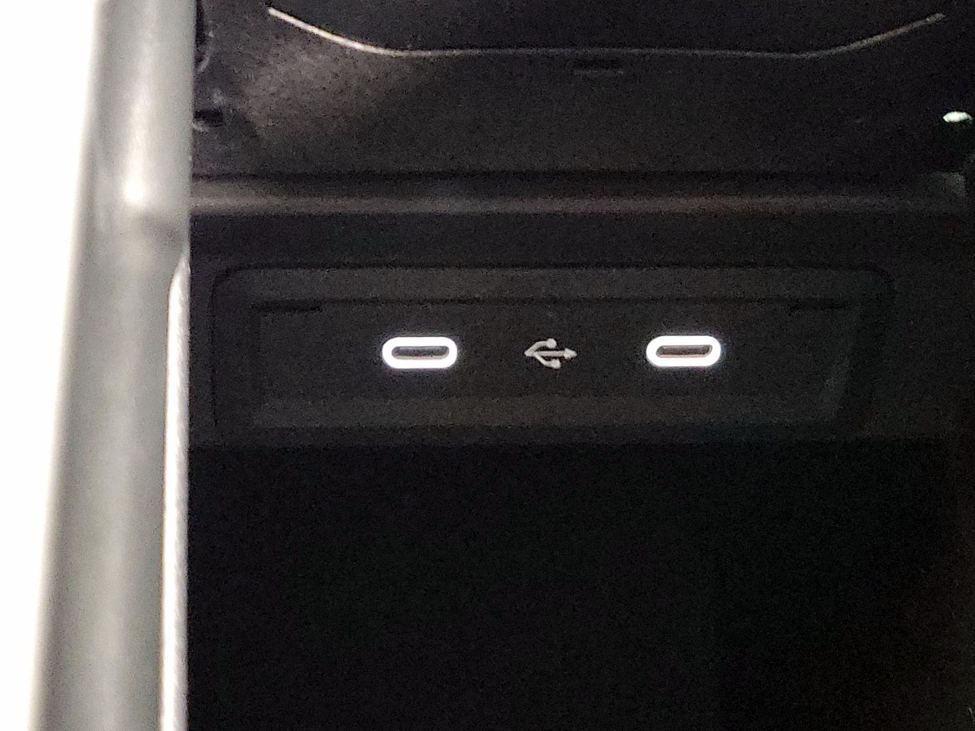 Thumbnail: 2024 Mercedes-Benz GLB - 18