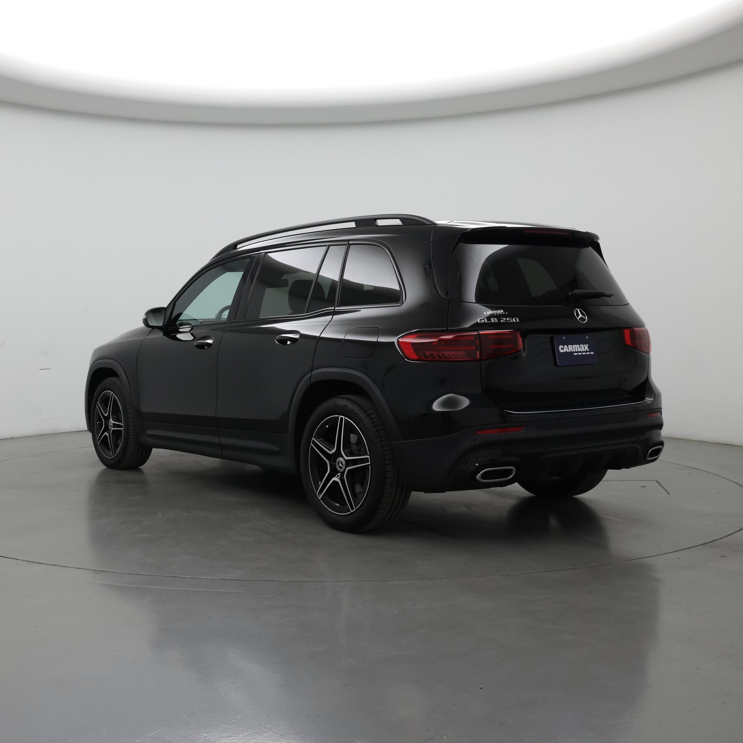 Thumbnail: 2024 Mercedes-Benz GLB - 2