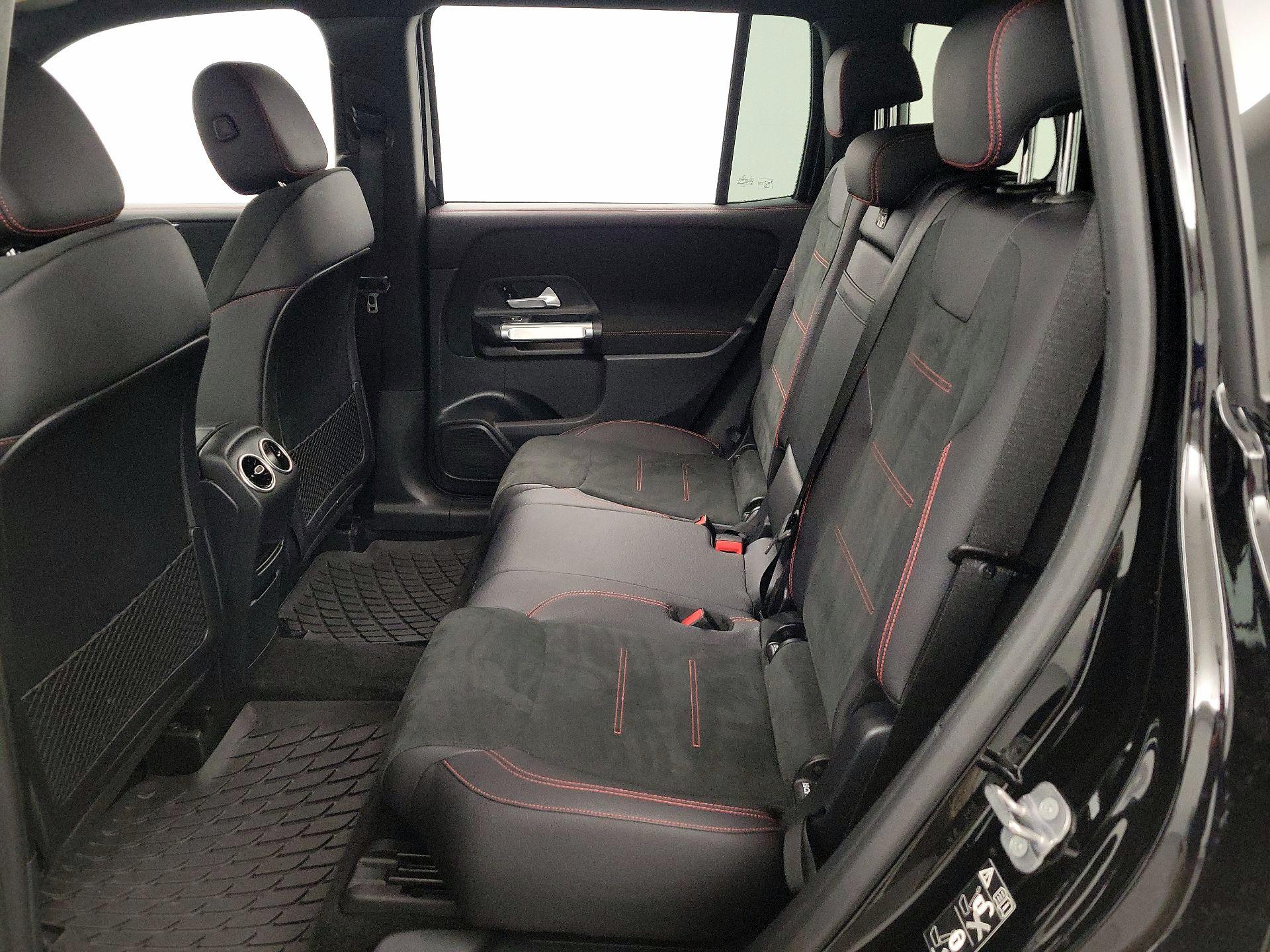 Thumbnail: 2024 Mercedes-Benz GLB - 19