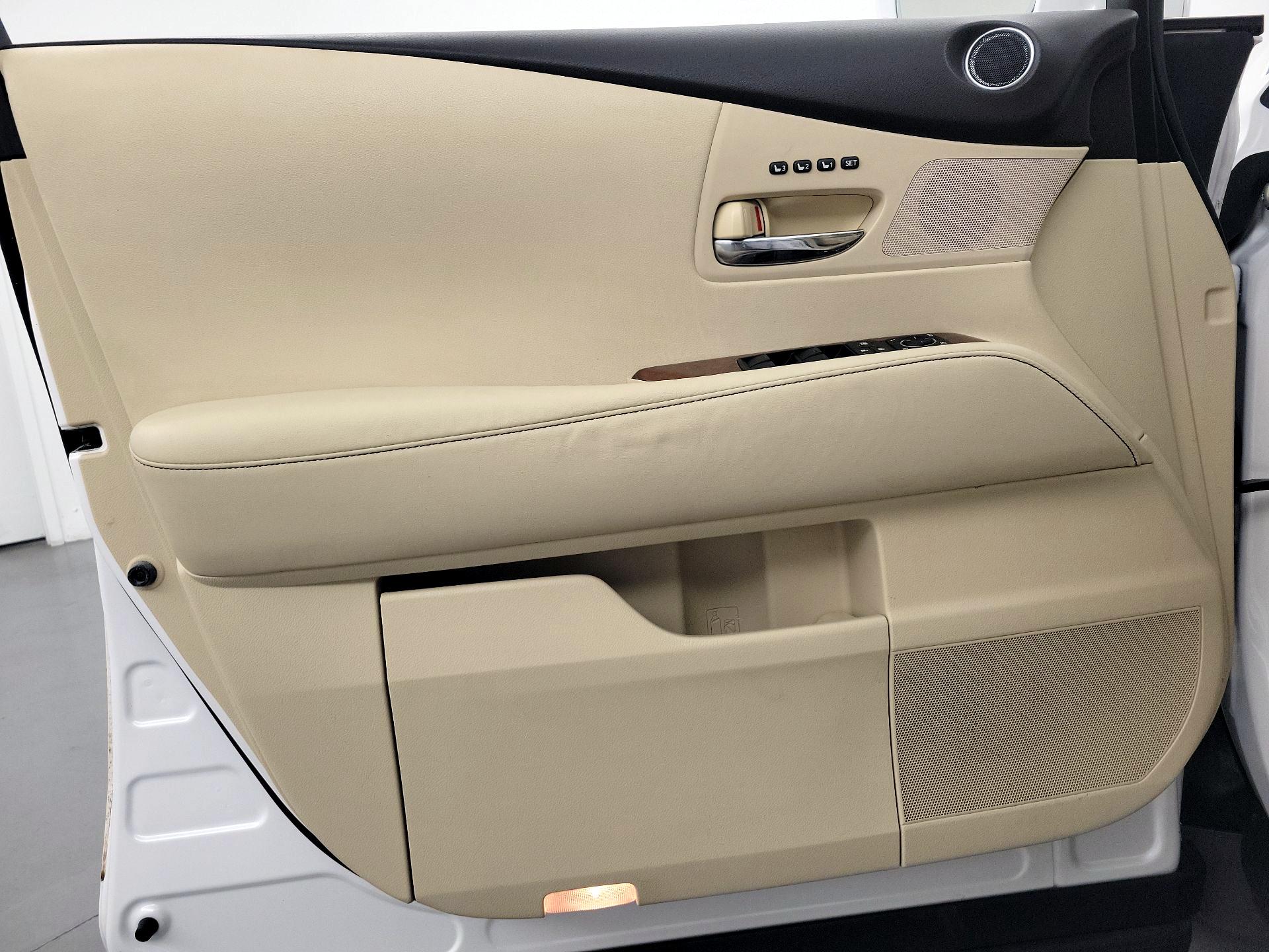 Thumbnail: 2014 Lexus RX - 12