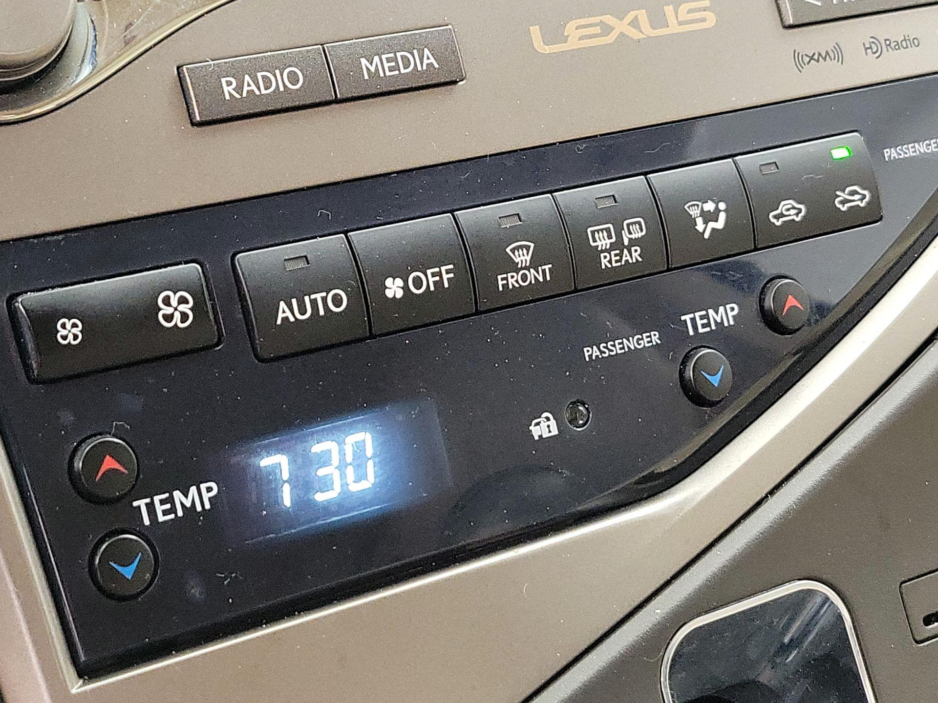 Thumbnail: 2014 Lexus RX - 17