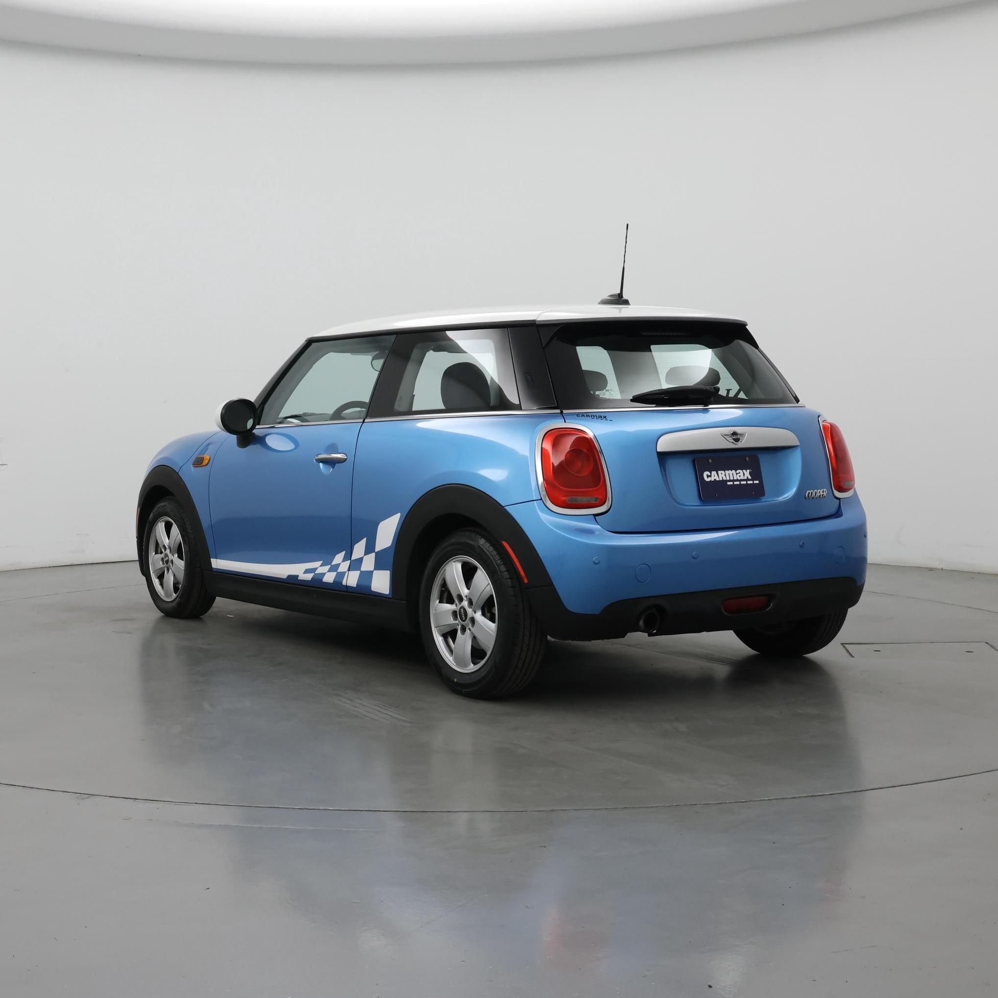 Thumbnail: 2015 MINI Cooper Hardtop - 2