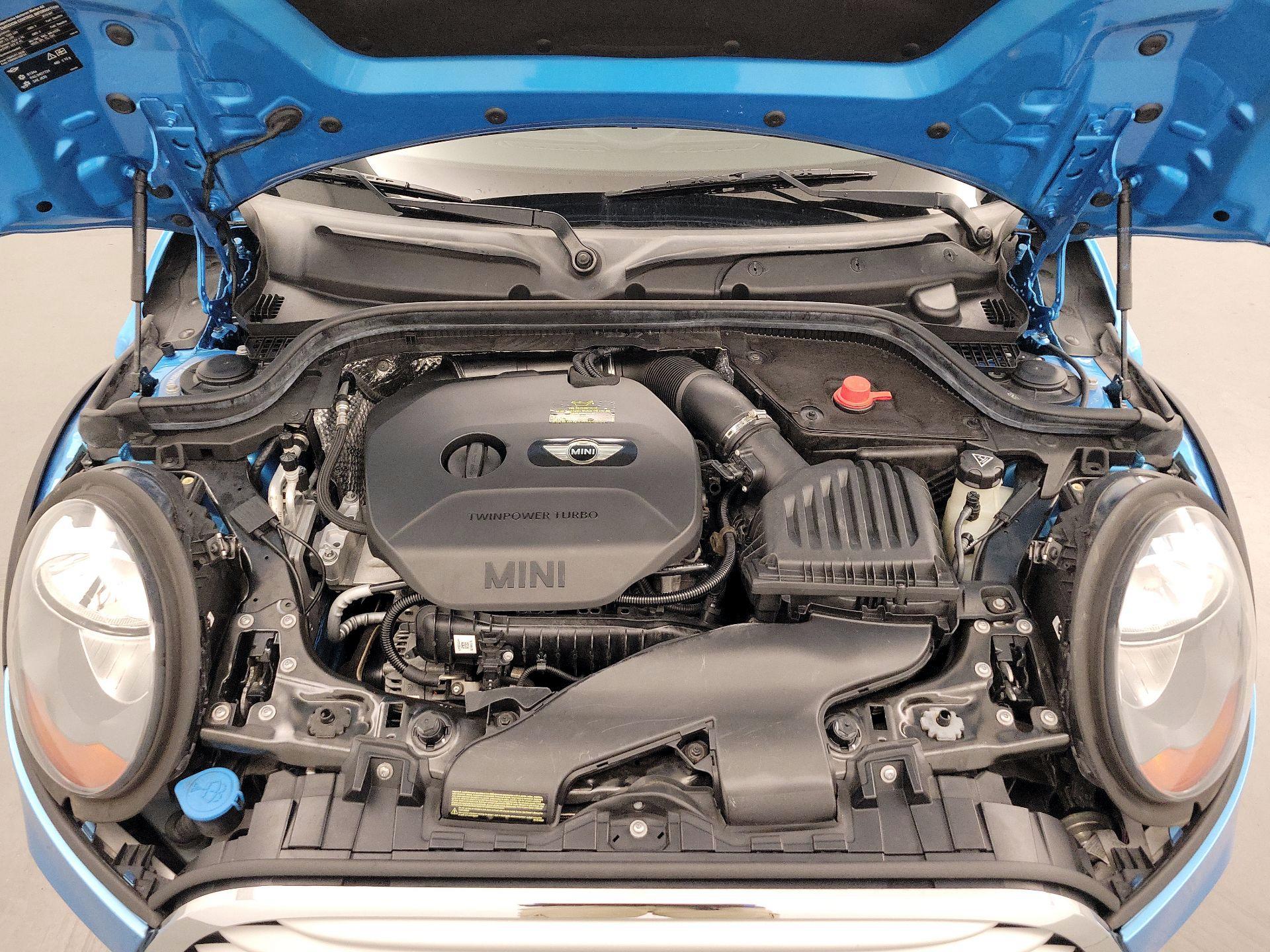 Thumbnail: 2015 MINI Cooper Hardtop - 20