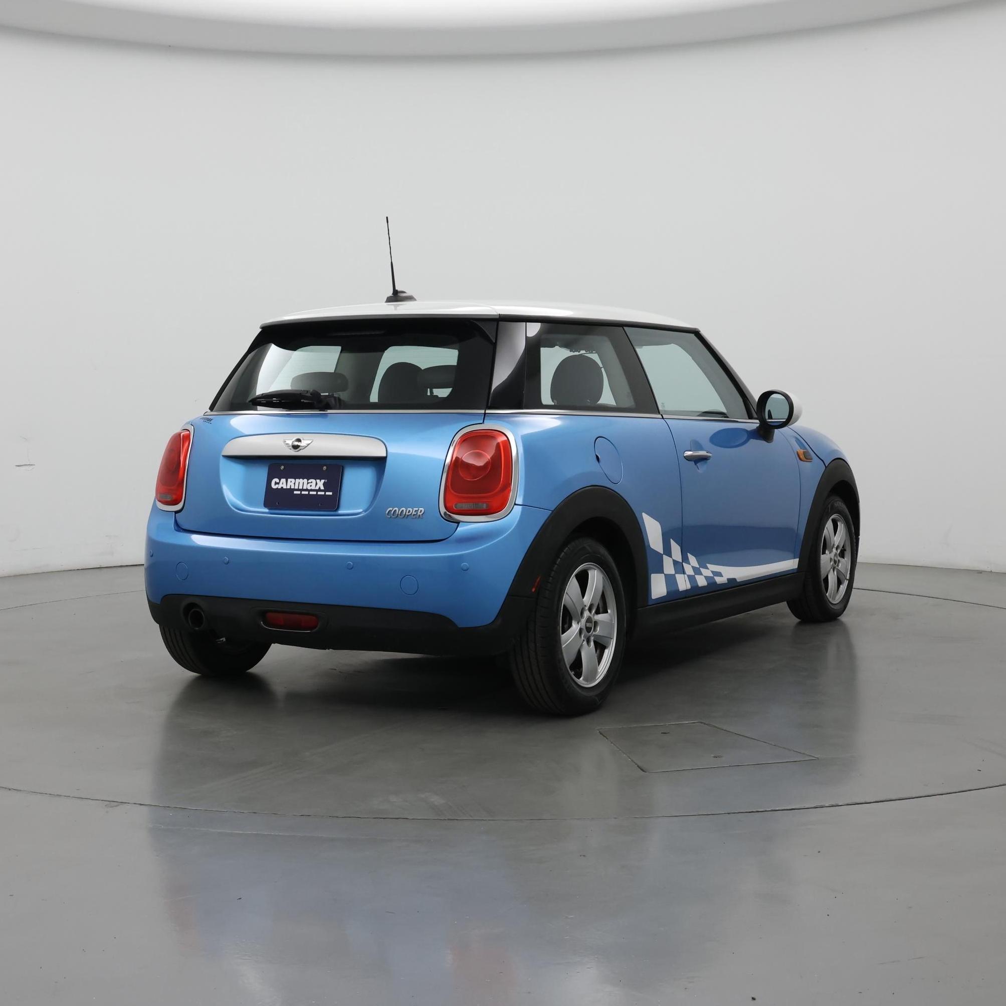 Thumbnail: 2015 MINI Cooper Hardtop - 8