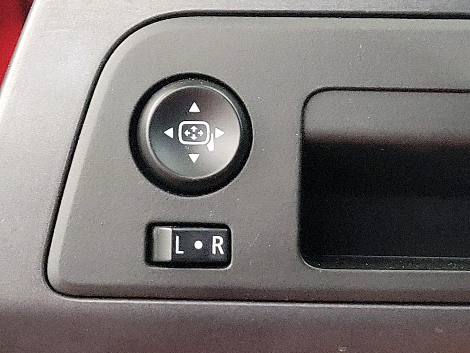 Thumbnail: 2015 Chevrolet Corvette - 13