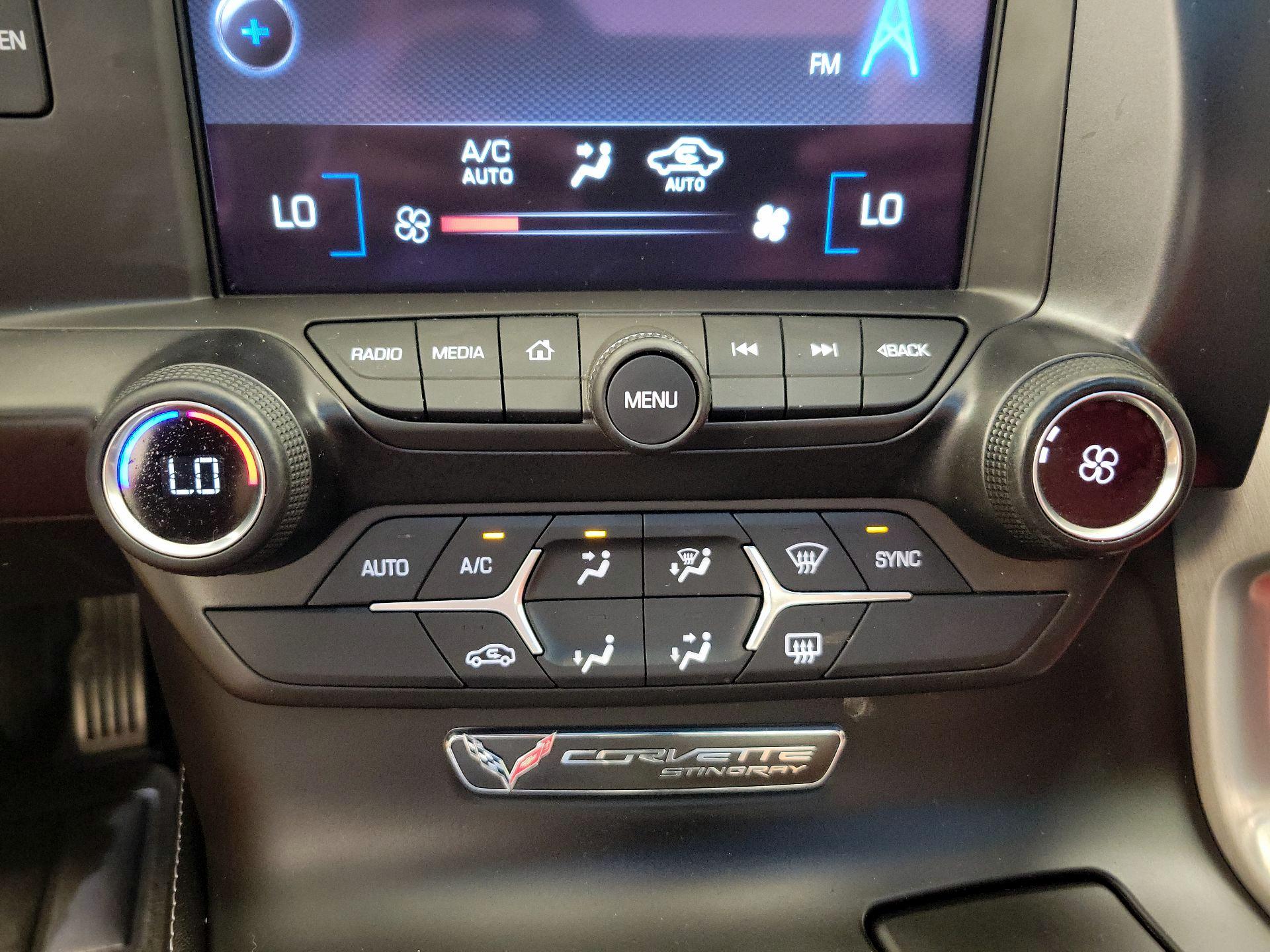 Thumbnail: 2015 Chevrolet Corvette - 16