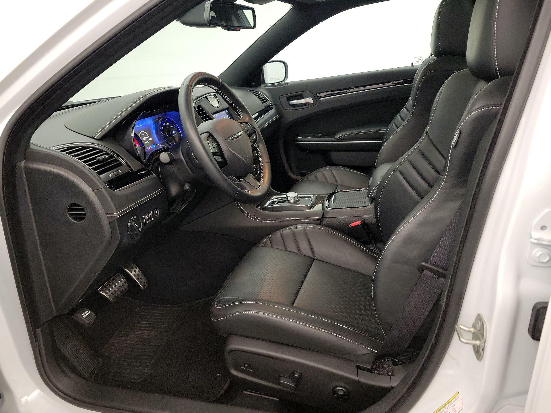 Thumbnail: 2023 Chrysler 300 - 11