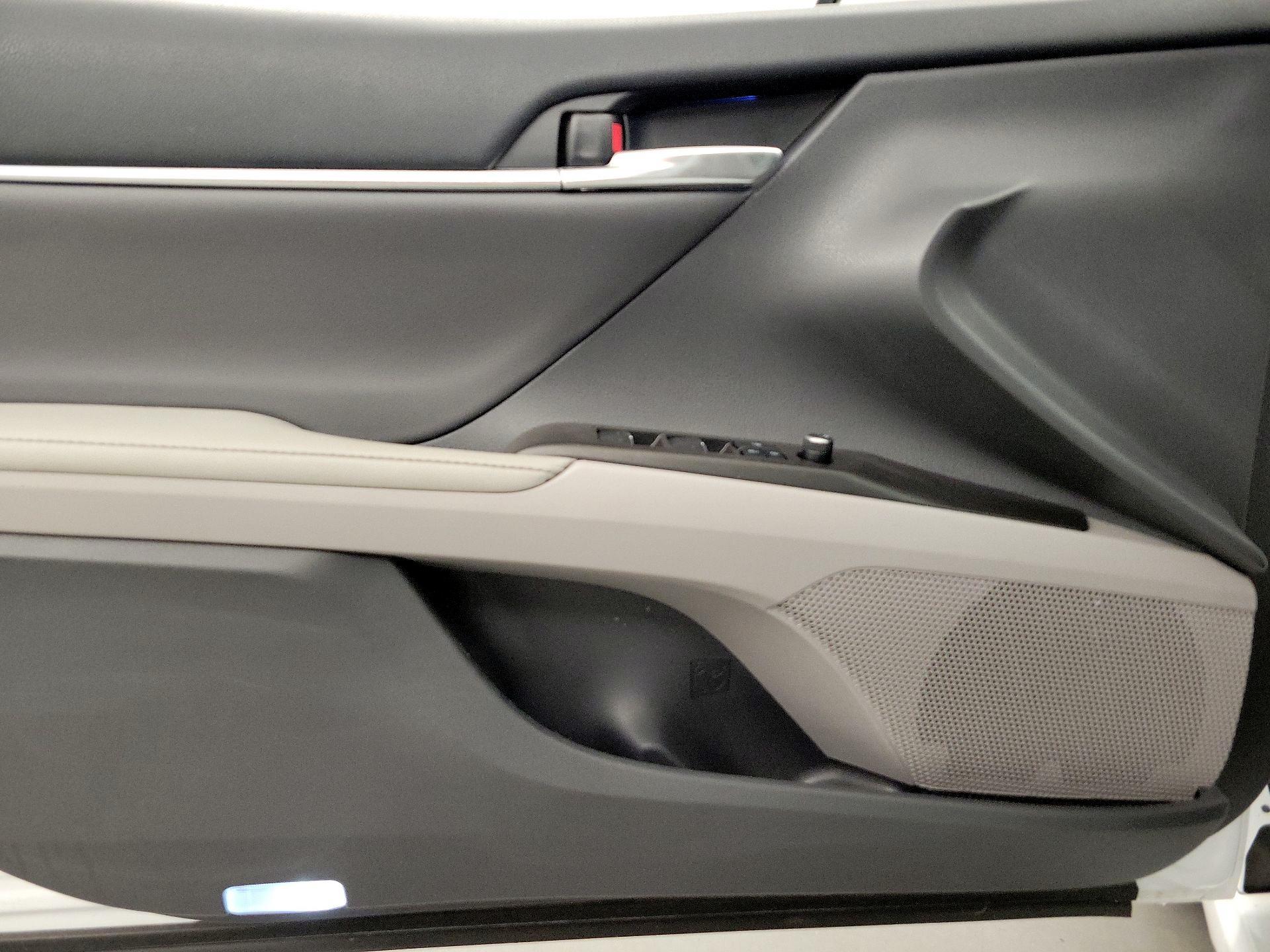 Thumbnail: 2021 Toyota Camry - 12