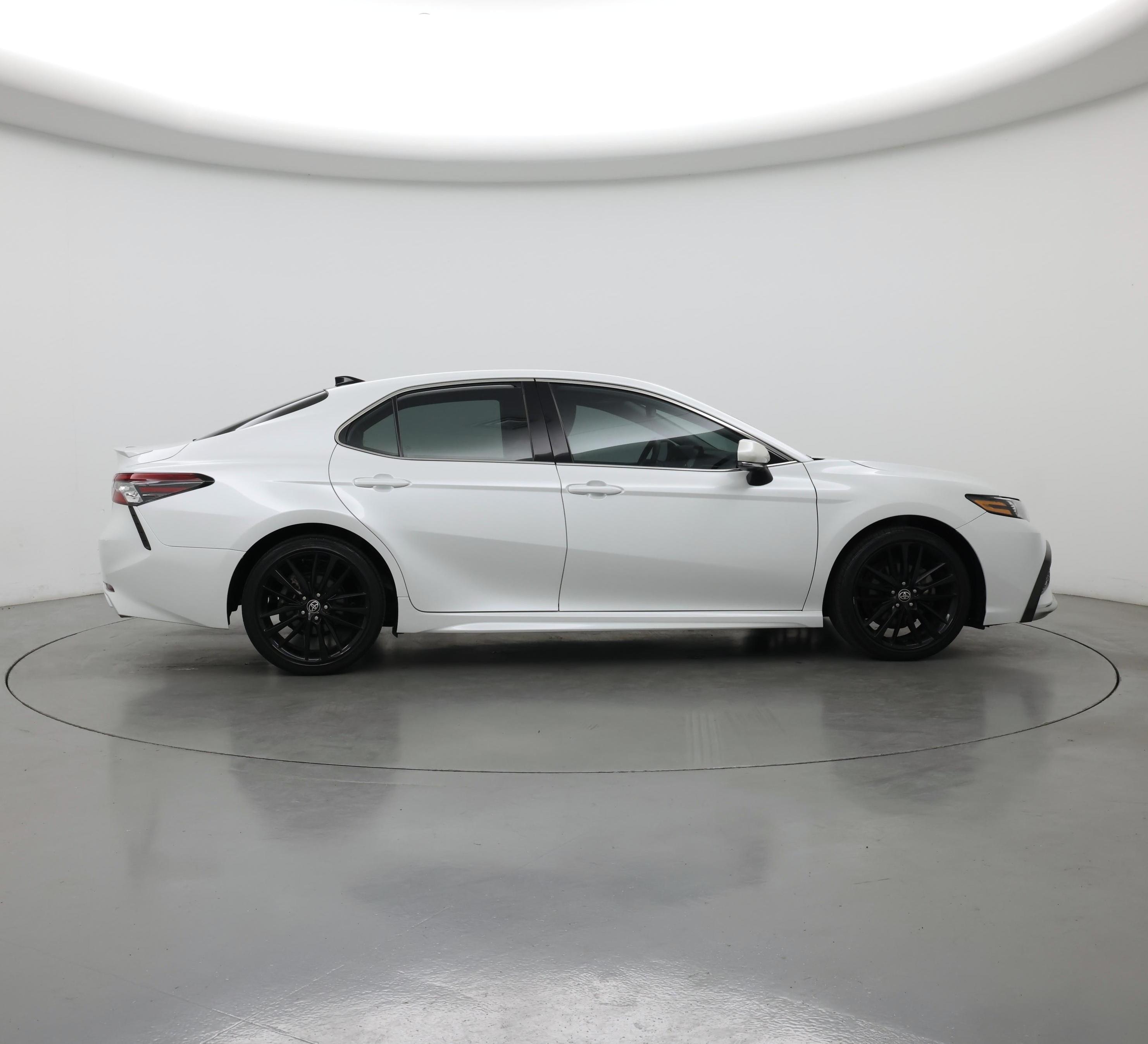 Thumbnail: 2021 Toyota Camry - 7