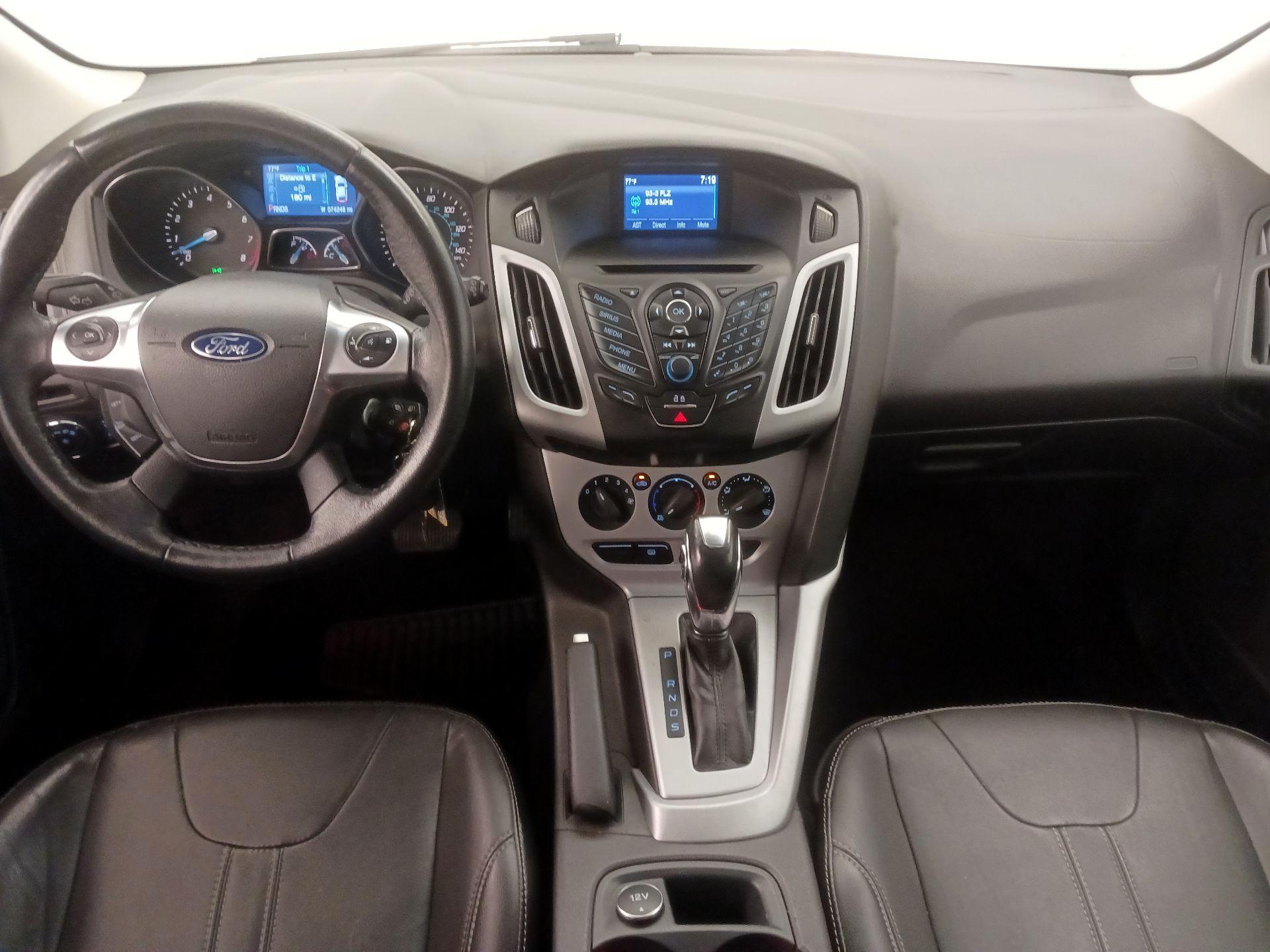 Thumbnail: 2014 Ford Focus - 9