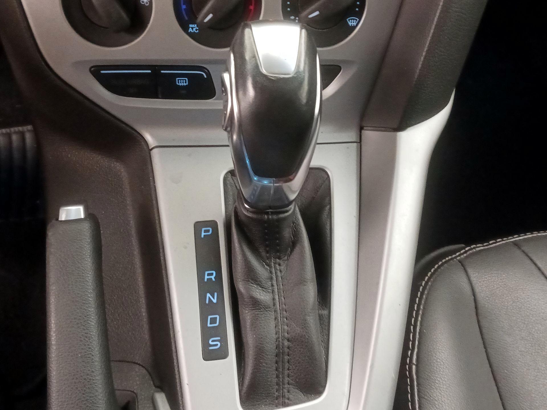 Thumbnail: 2014 Ford Focus - 16