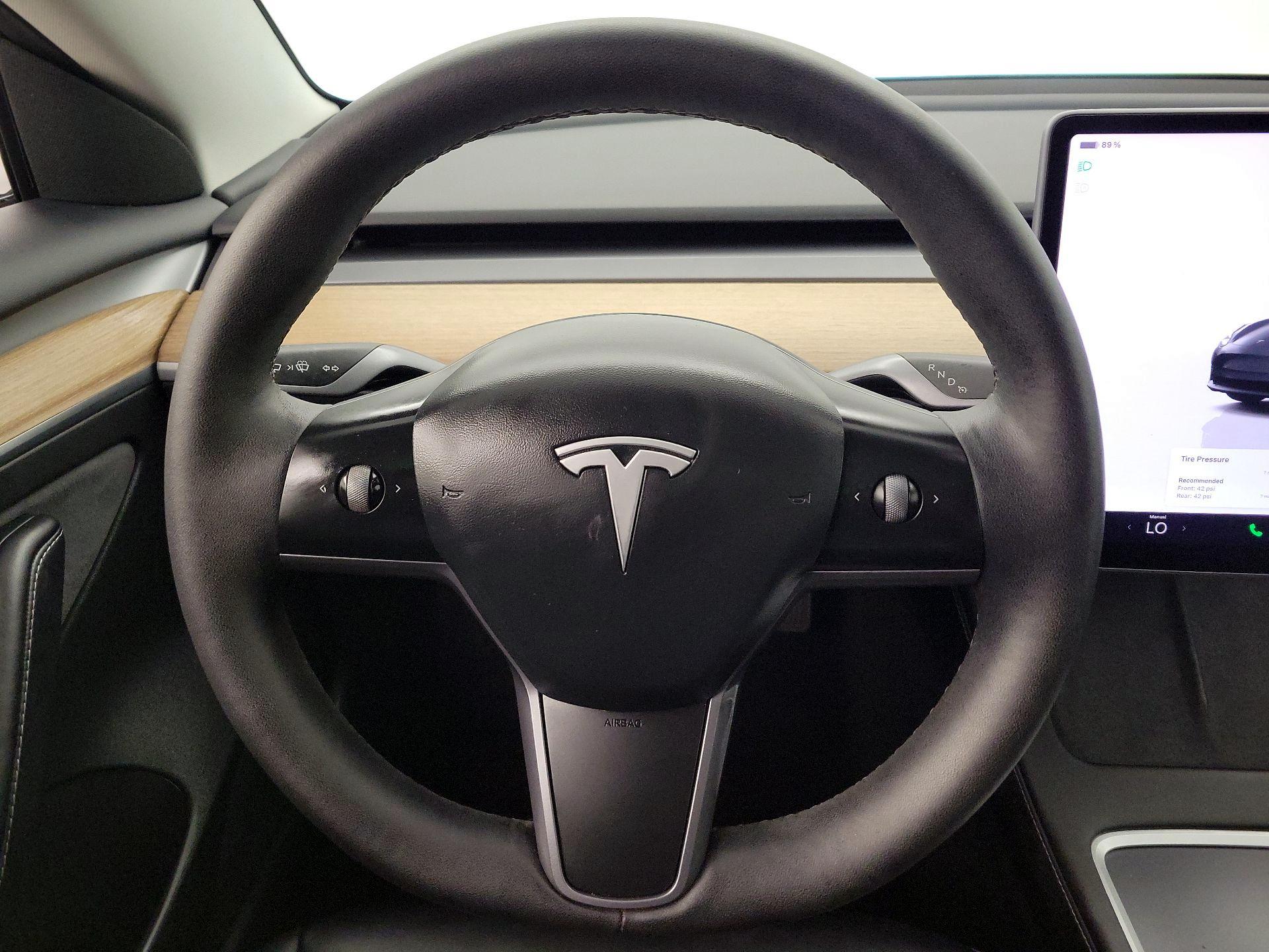 Thumbnail: 2023 Tesla Model 3 - 10