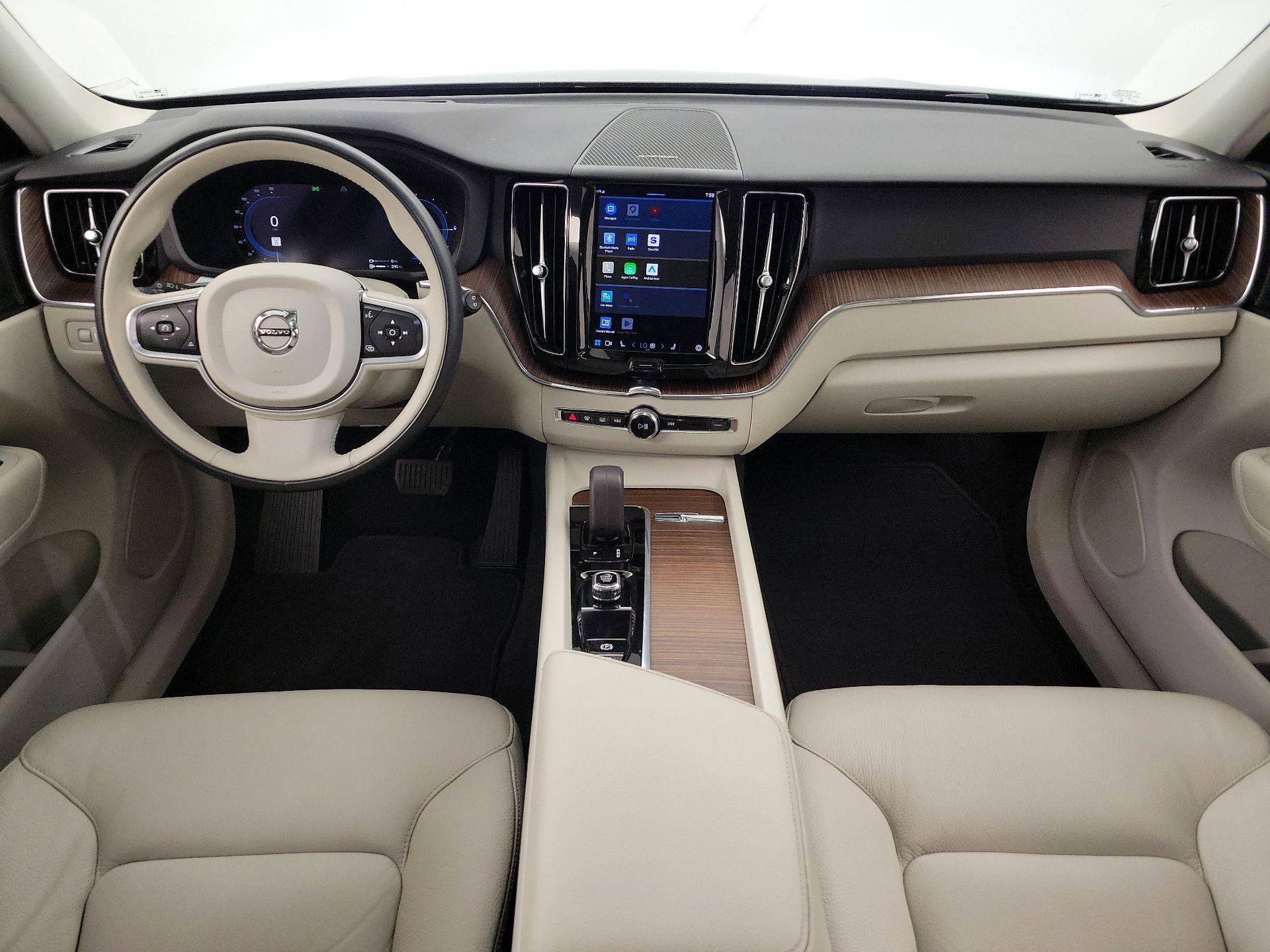 Thumbnail: 2022 Volvo XC60 - 9