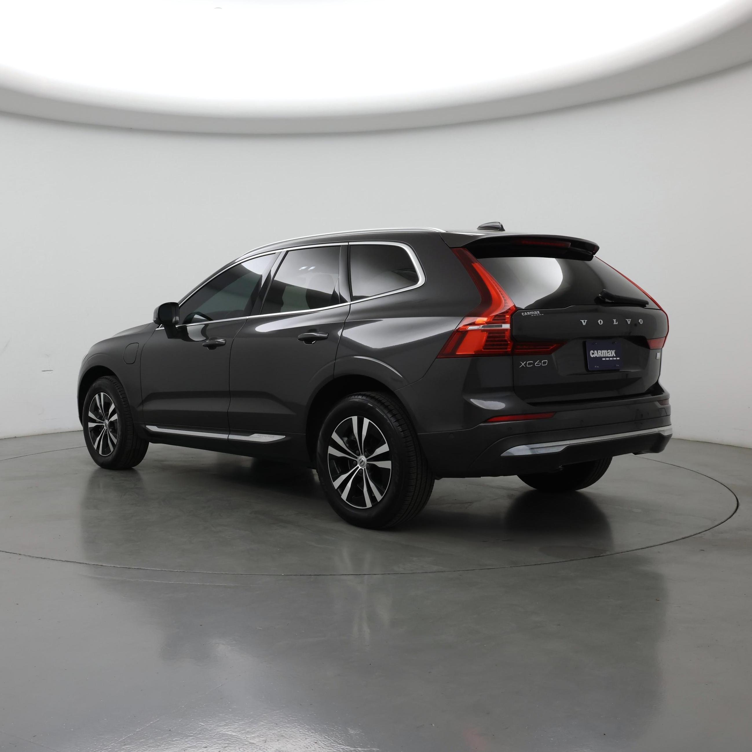 Thumbnail: 2022 Volvo XC60 - 2