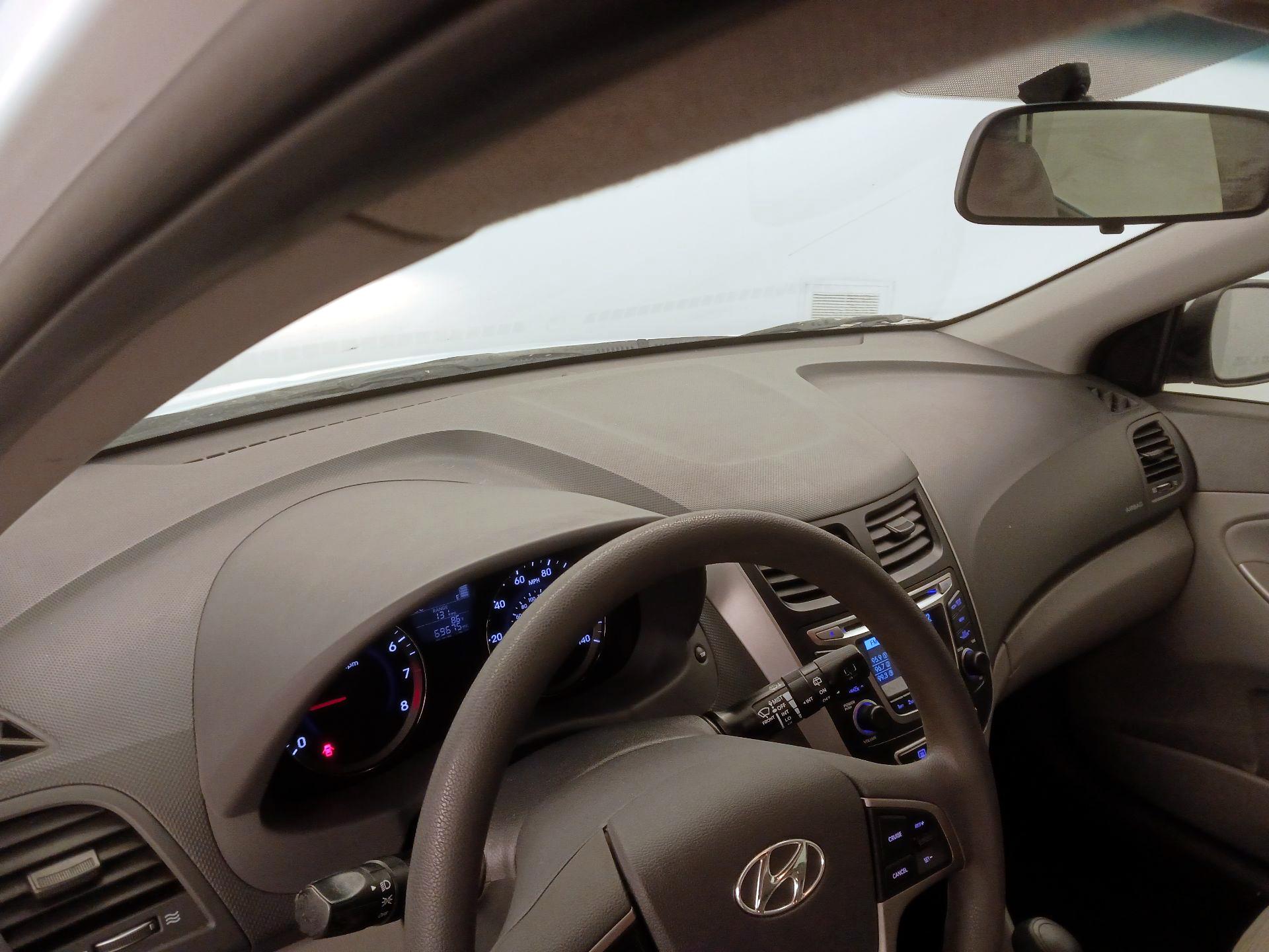 Thumbnail: 2017 Hyundai Accent - 9