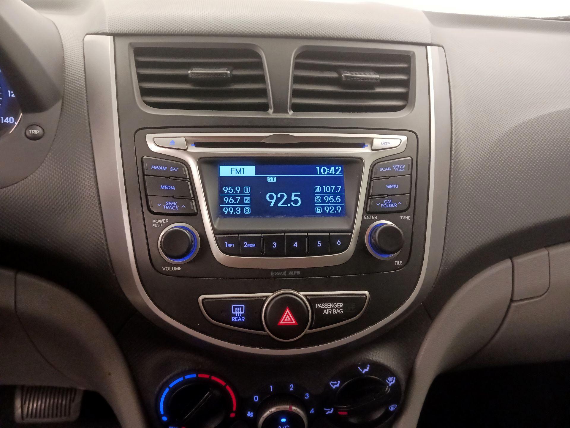 Thumbnail: 2017 Hyundai Accent - 14