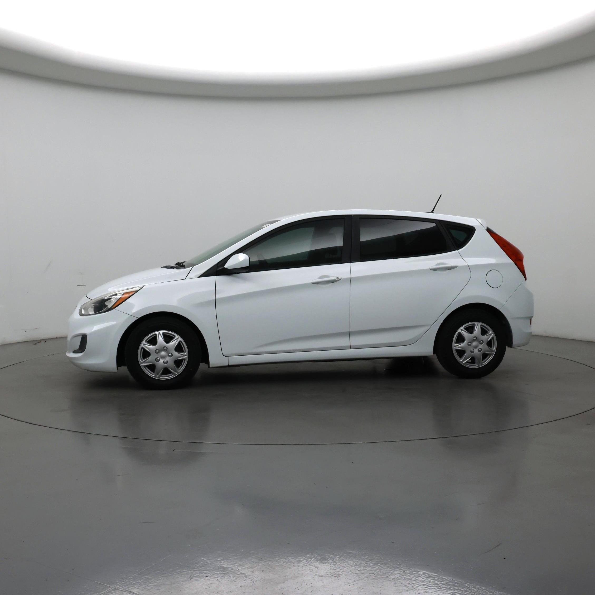 Thumbnail: 2017 Hyundai Accent - 3