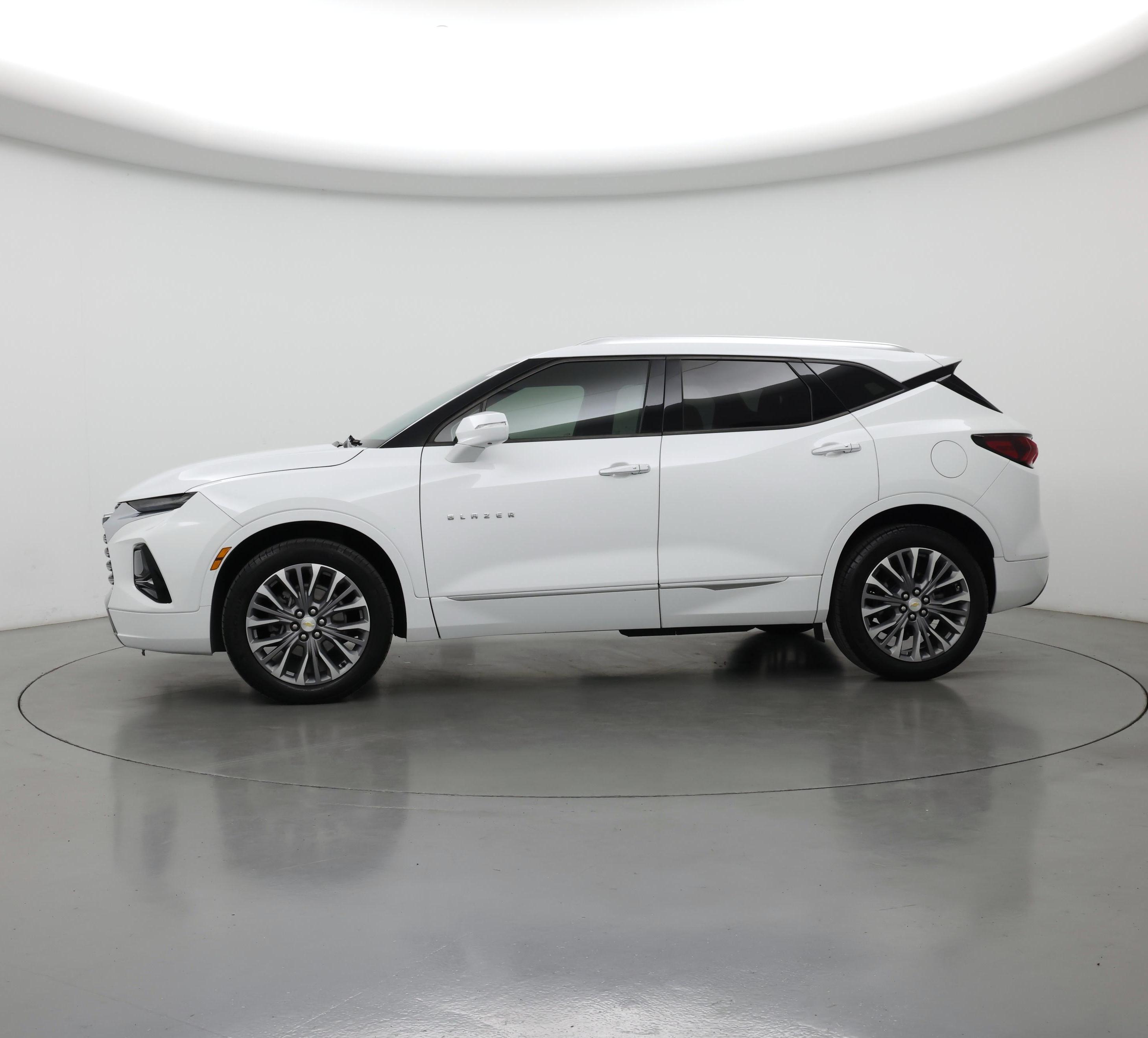 Thumbnail: 2019 Chevrolet Blazer - 3