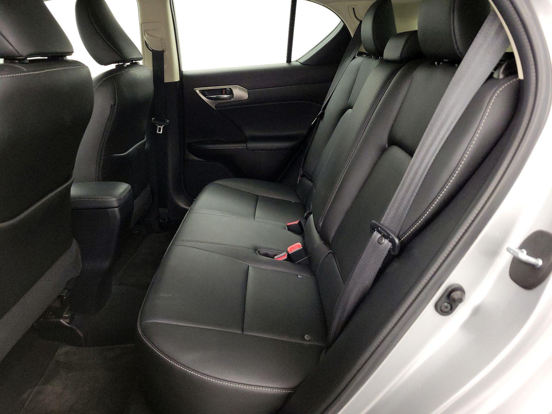 Thumbnail: 2016 Lexus CT - 20