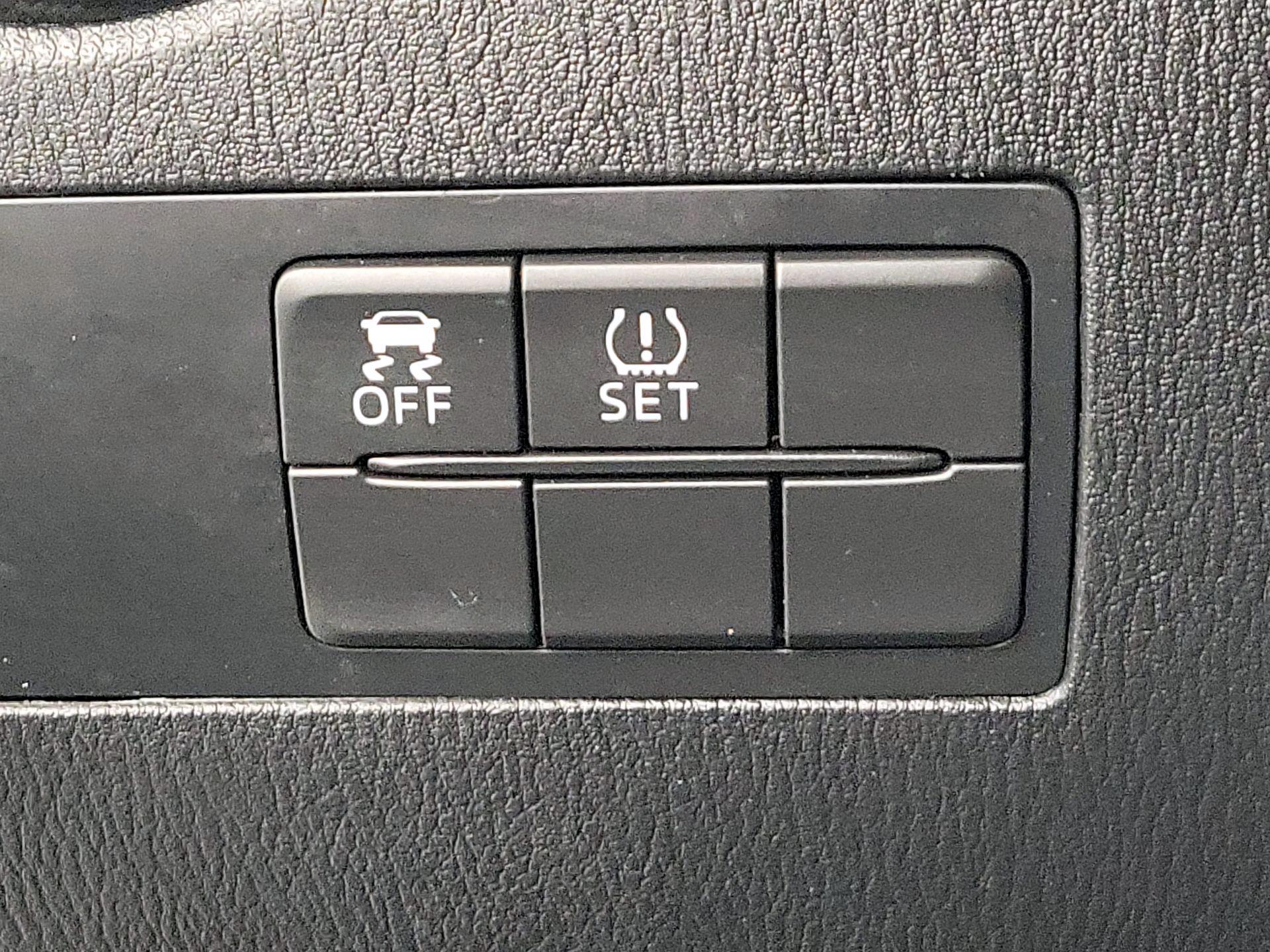 Thumbnail: 2019 Toyota Yaris - 13