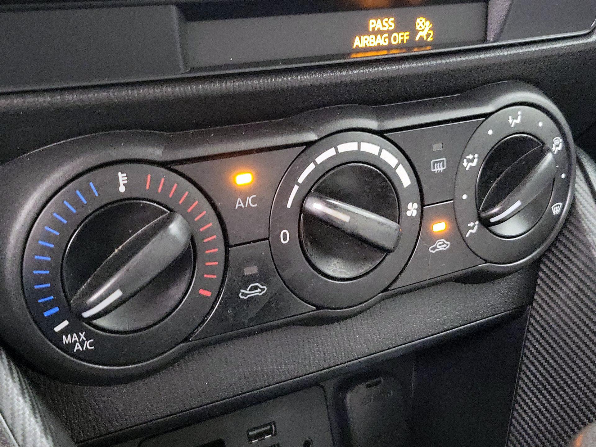 Thumbnail: 2019 Toyota Yaris - 16