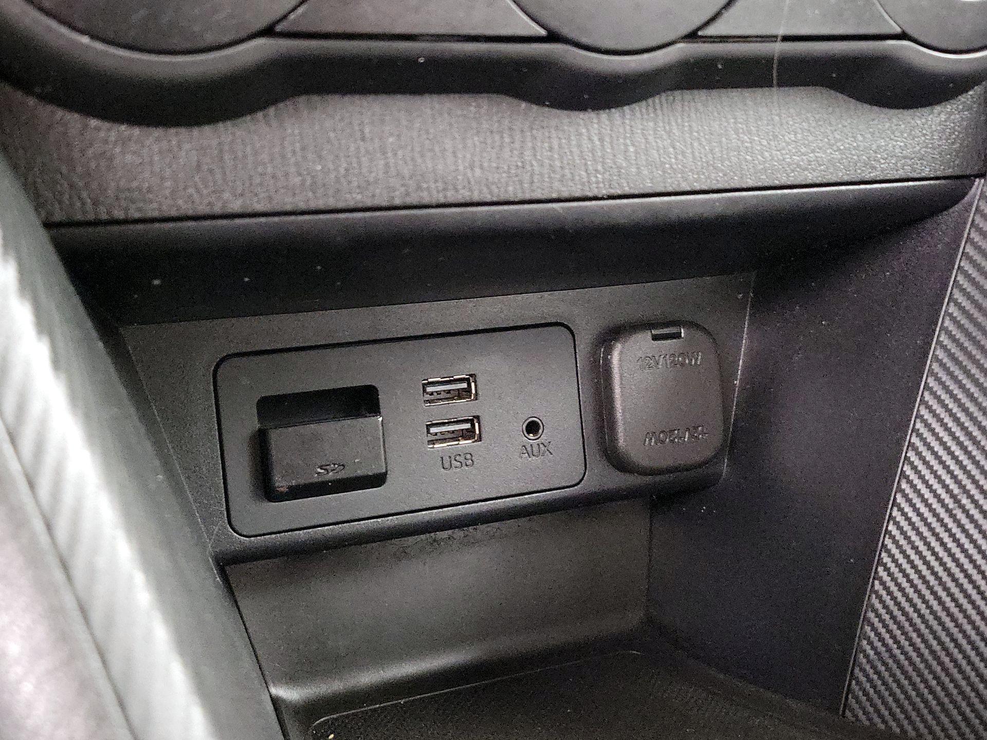 Thumbnail: 2019 Toyota Yaris - 18