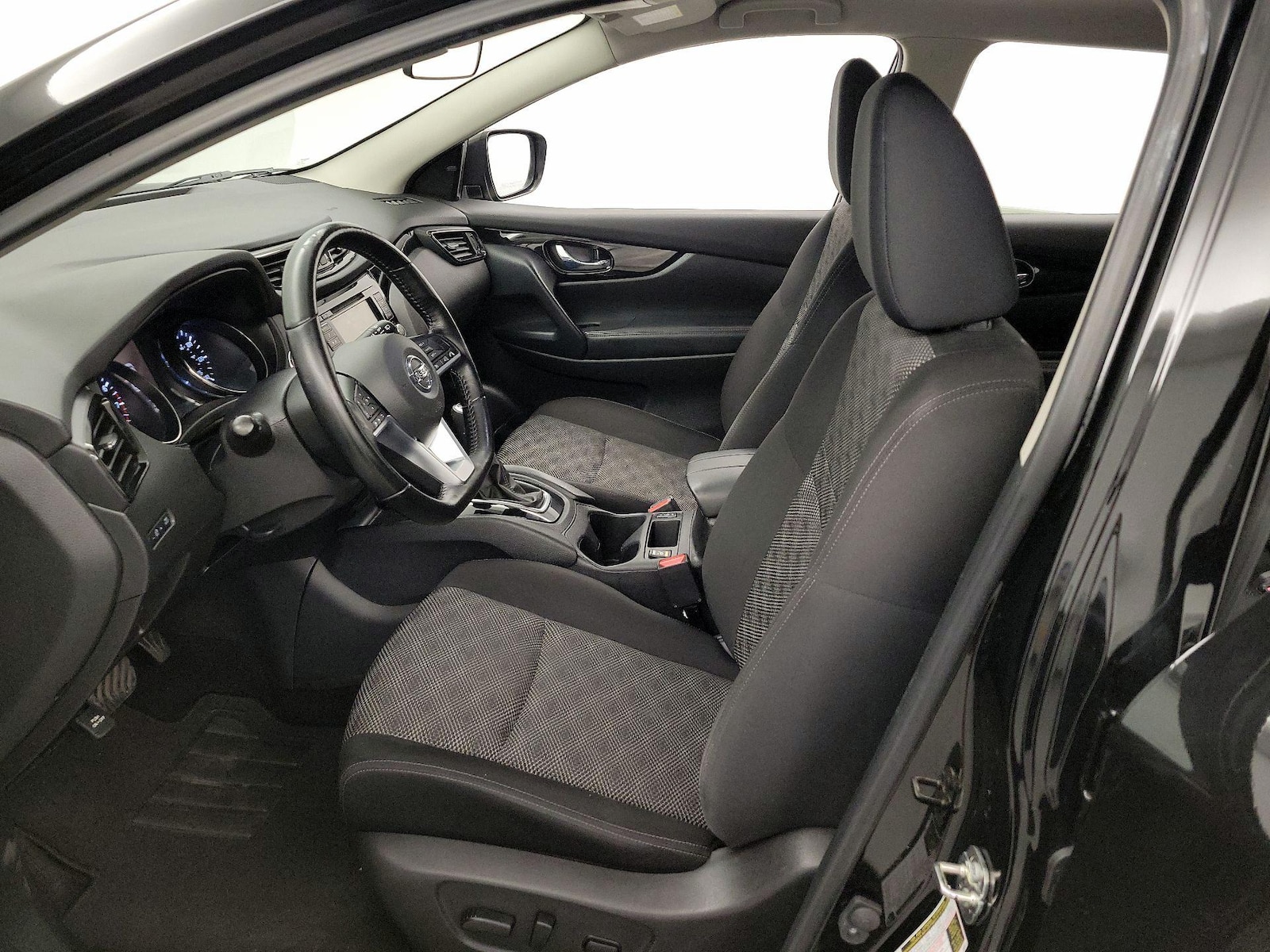 2022 Nissan Rogue Sport SV - Photo 12