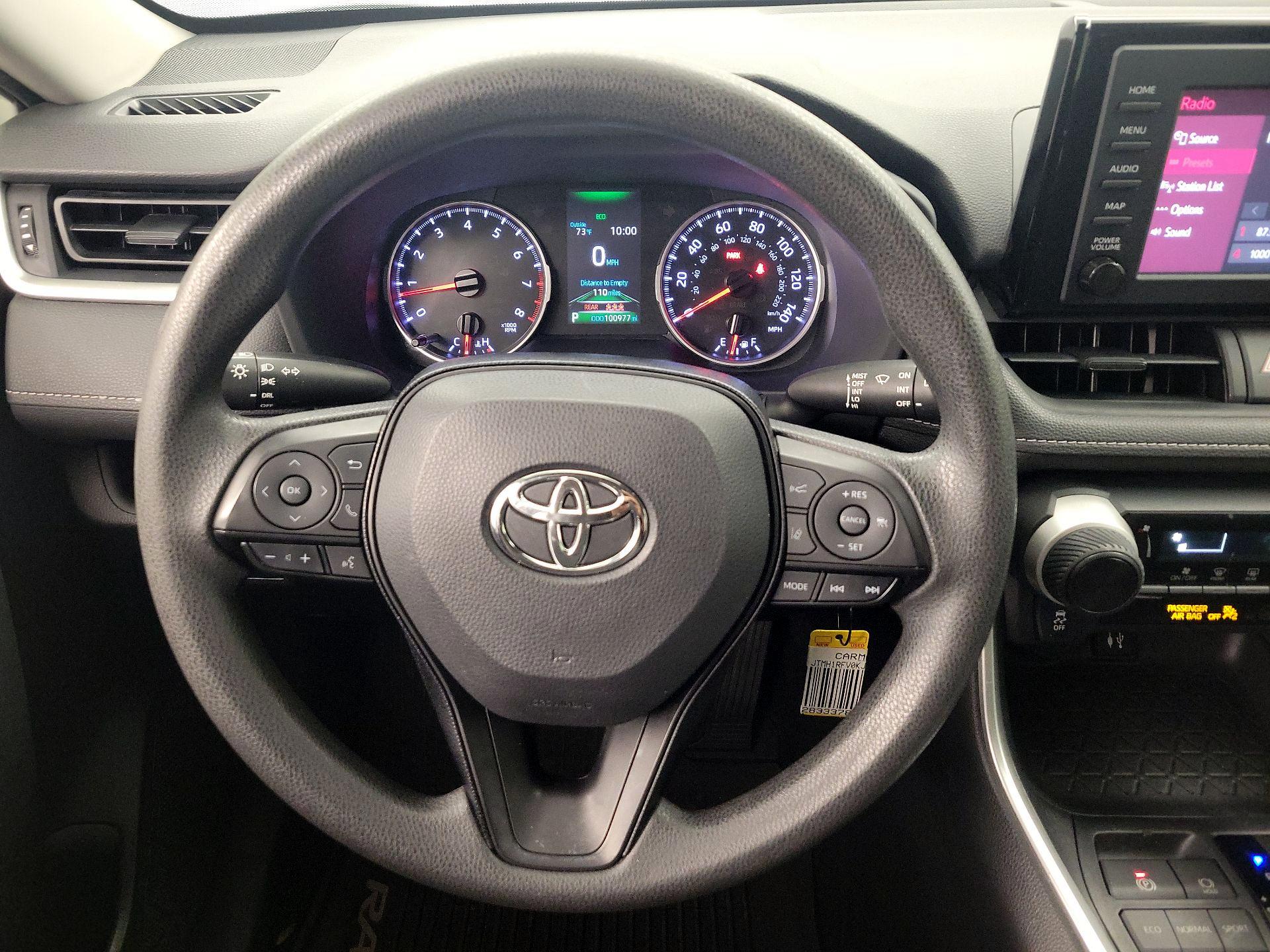 Thumbnail: 2019 Toyota RAV4 - 10