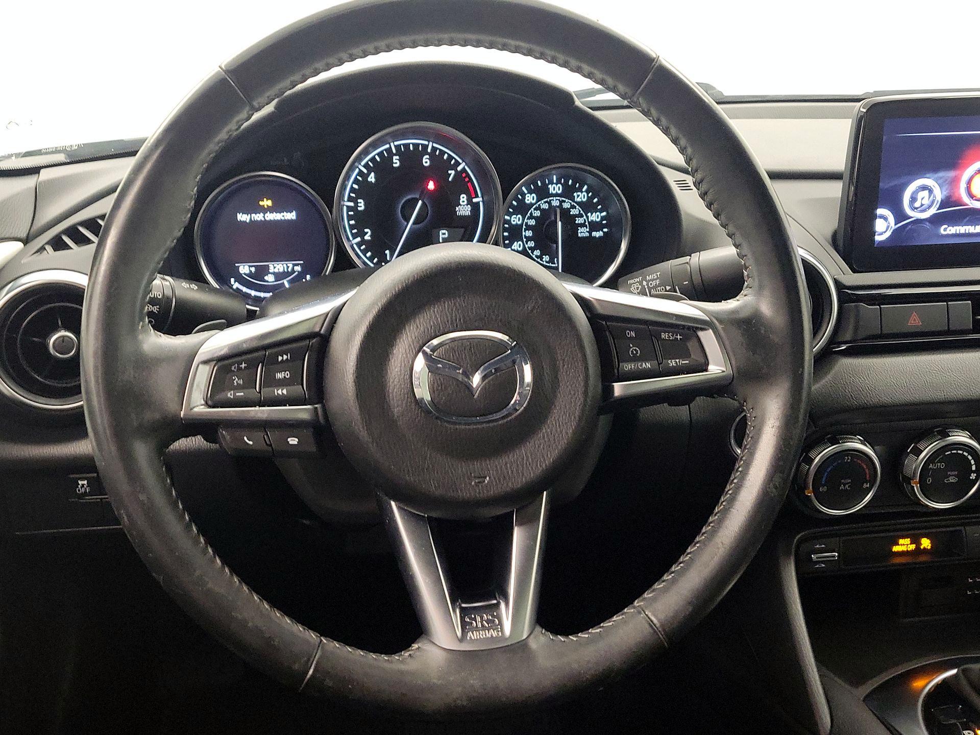 Thumbnail: 2021 Mazda MX-5 Miata - 10