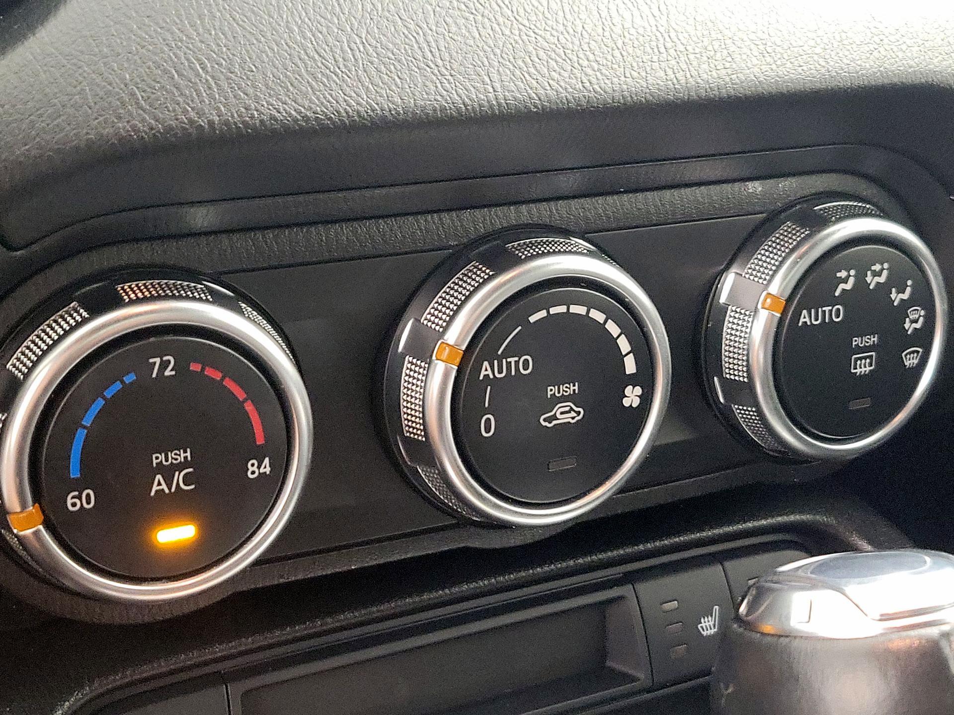 Thumbnail: 2021 Mazda MX-5 Miata - 17