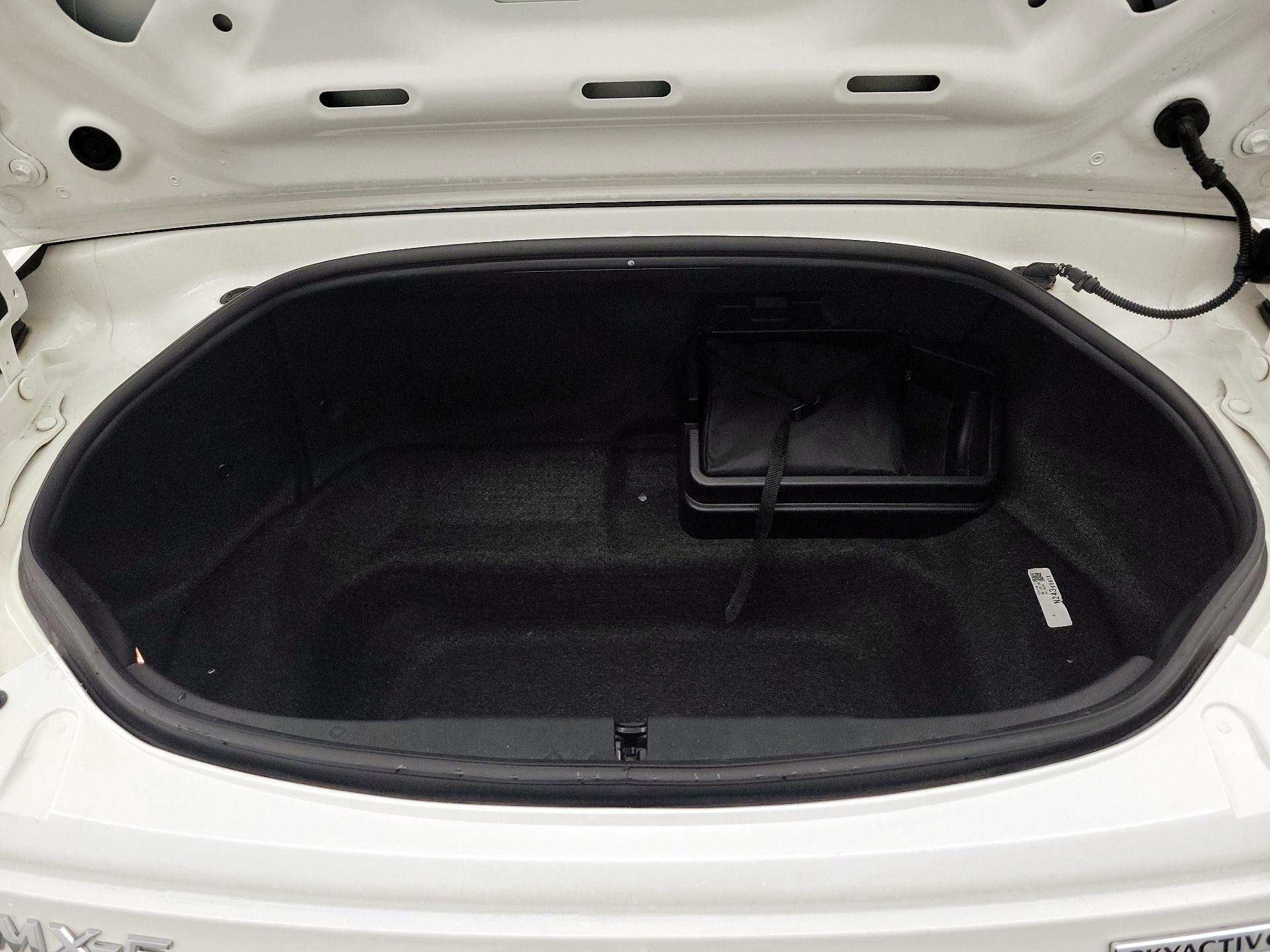 Thumbnail: 2021 Mazda MX-5 Miata - 20