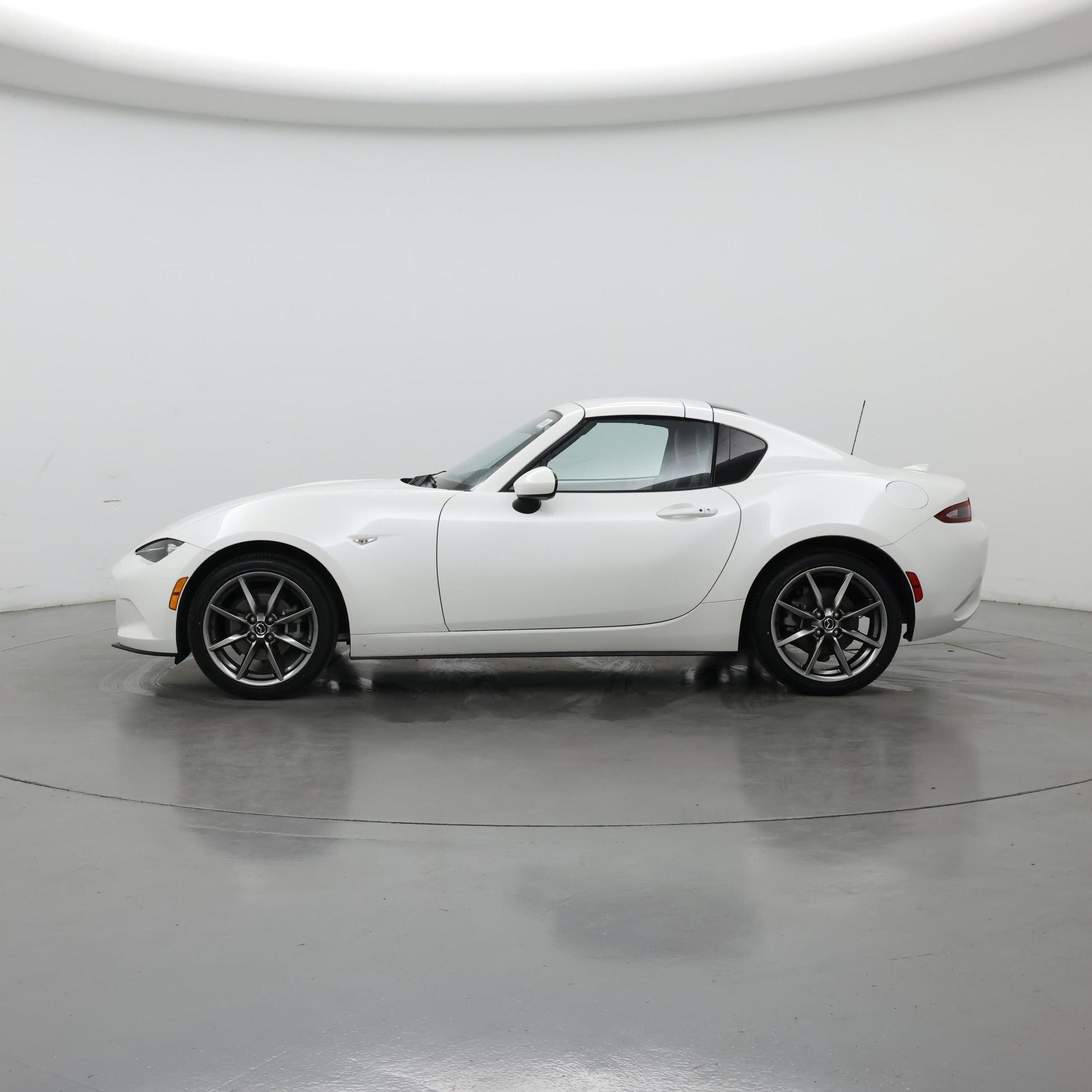 Thumbnail: 2021 Mazda MX-5 Miata - 3