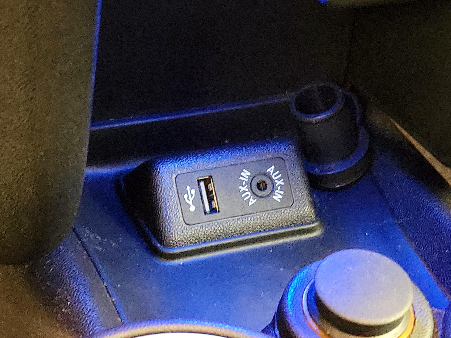 Thumbnail: 2015 MINI Cooper Coupe - 16