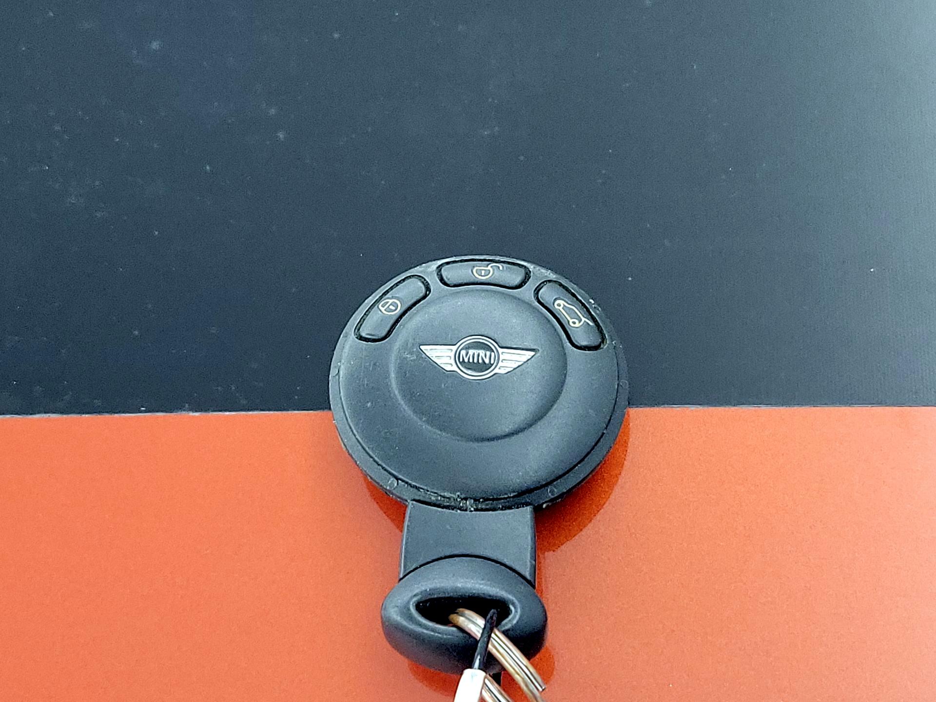 Thumbnail: 2015 MINI Cooper Coupe - 19