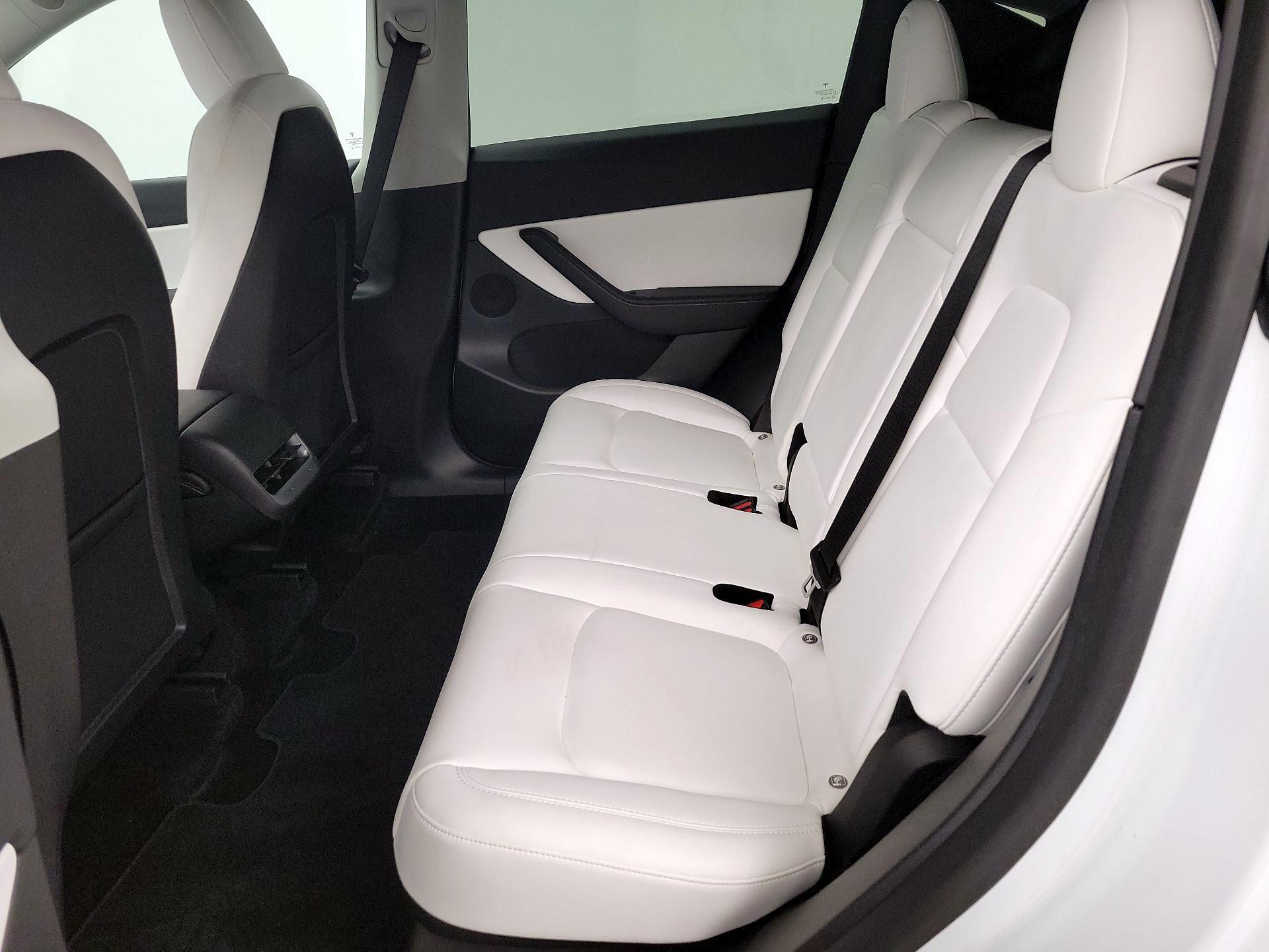 Thumbnail: 2022 Tesla Model Y - 20