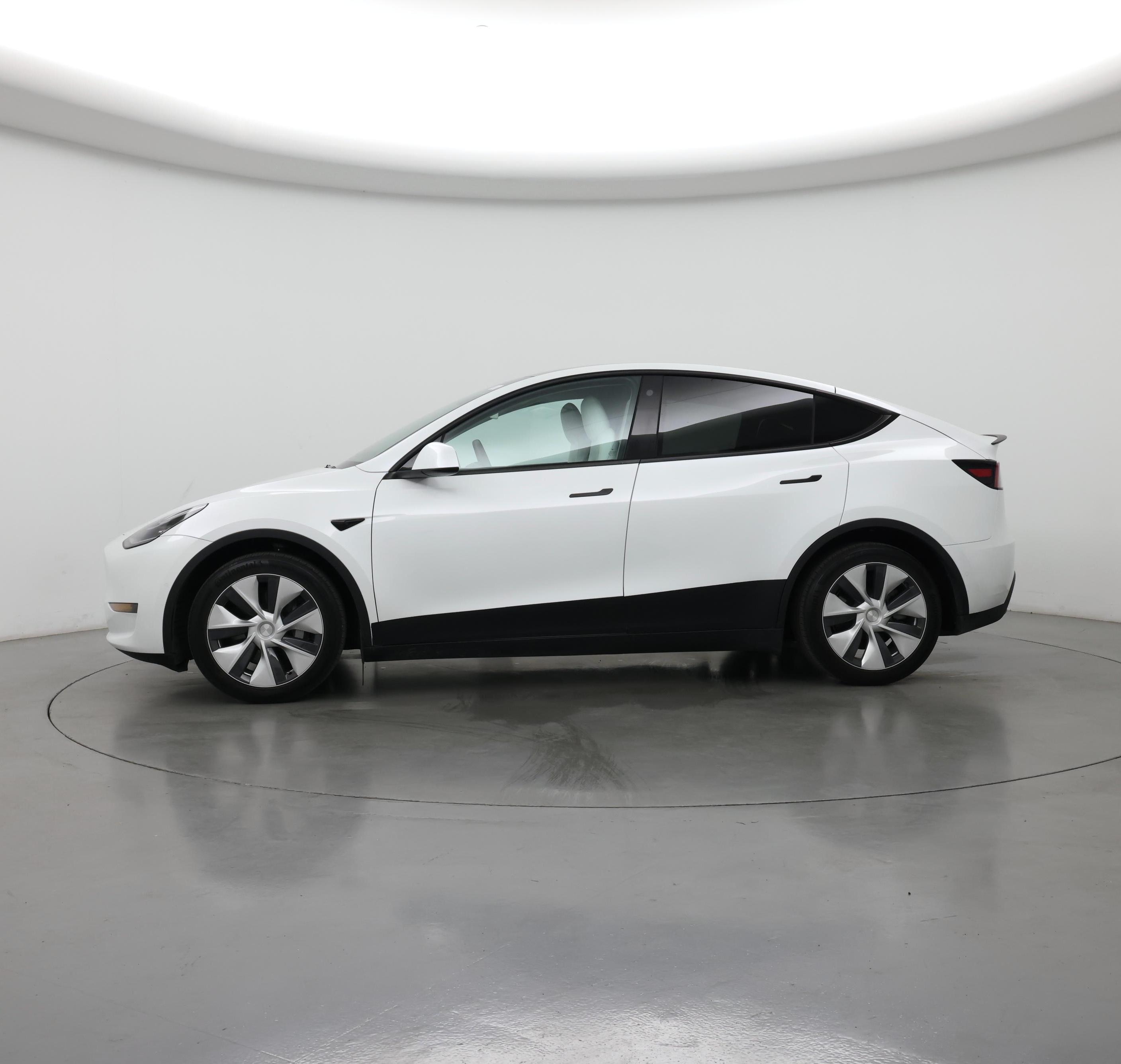 Thumbnail: 2022 Tesla Model Y - 3