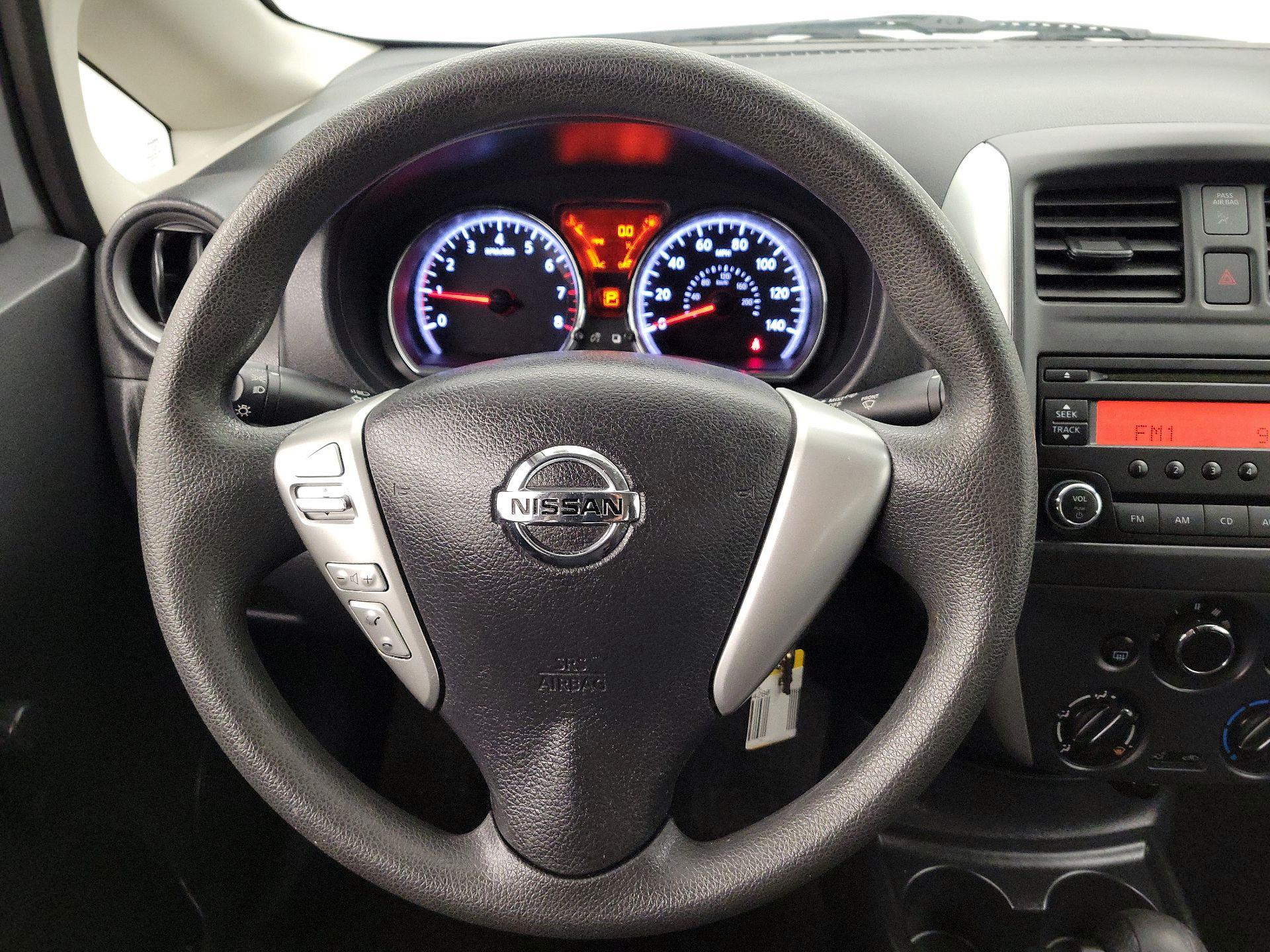 Thumbnail: 2015 Nissan Versa Note - 10