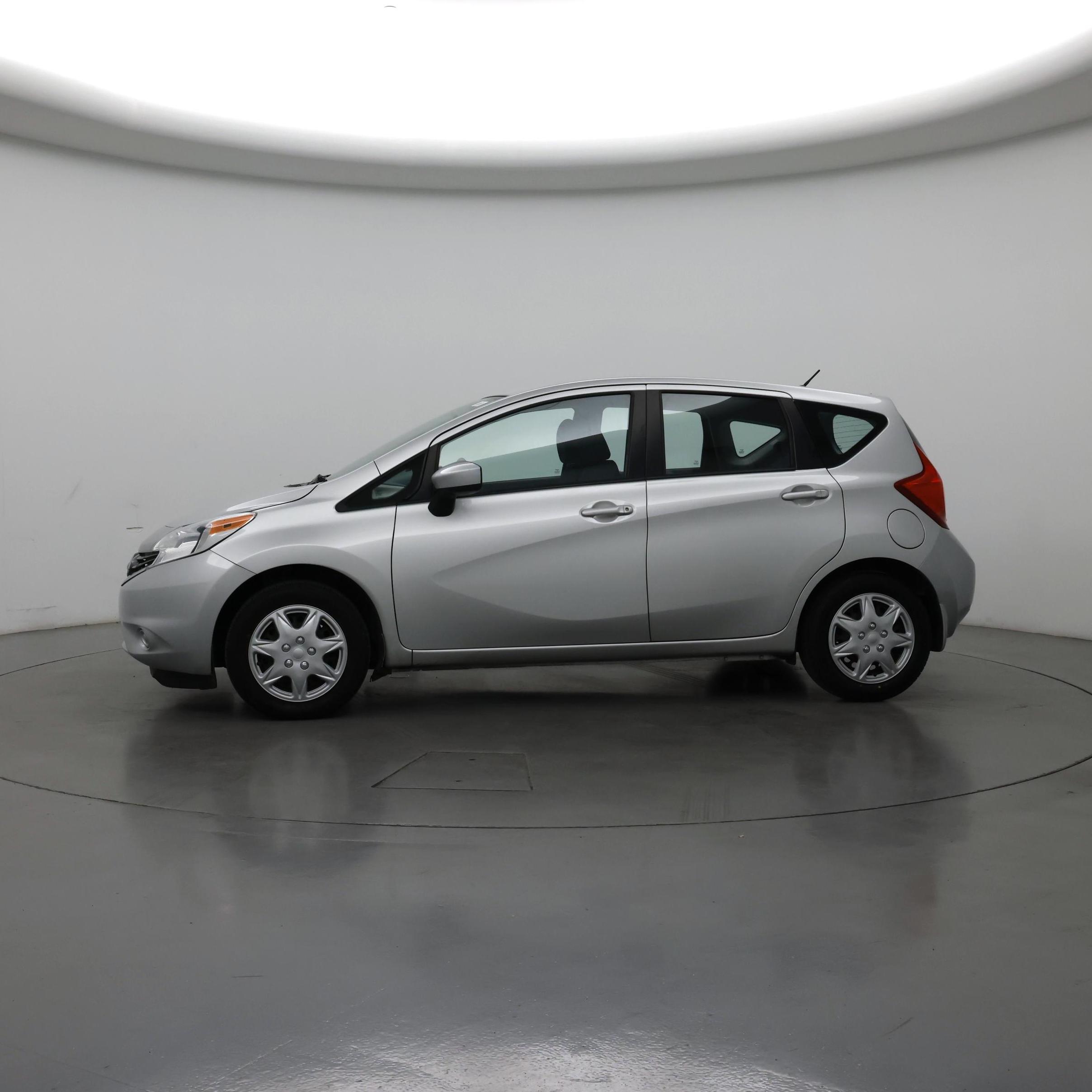 Thumbnail: 2015 Nissan Versa Note - 3