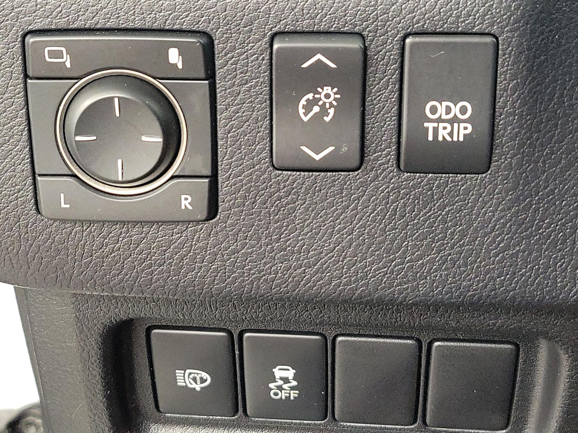 Thumbnail: 2018 Lexus GX - 13