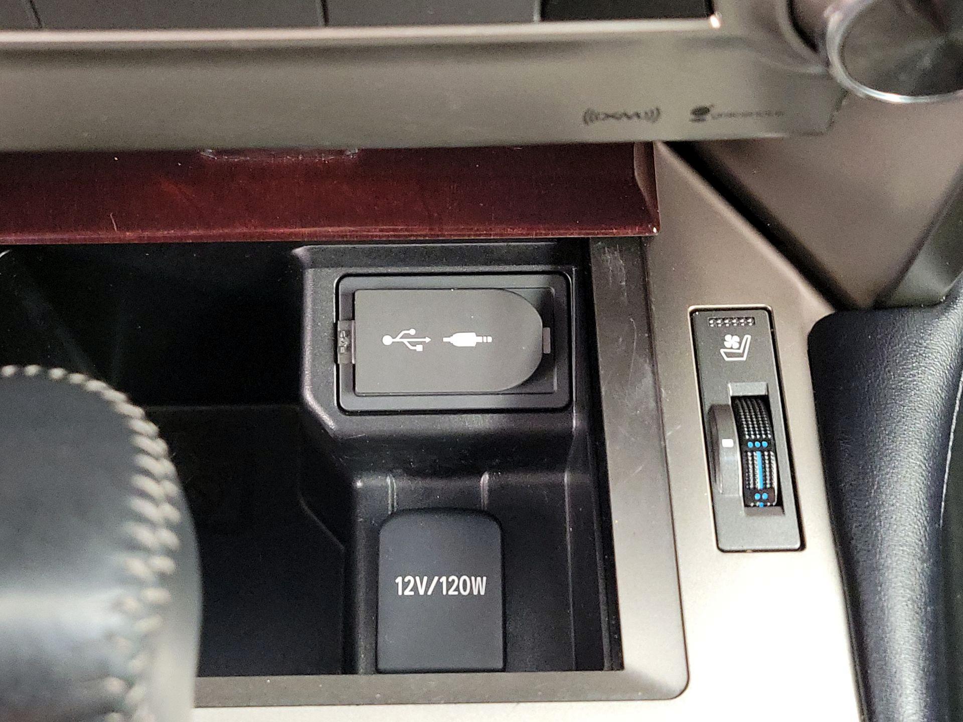 Thumbnail: 2018 Lexus GX - 19