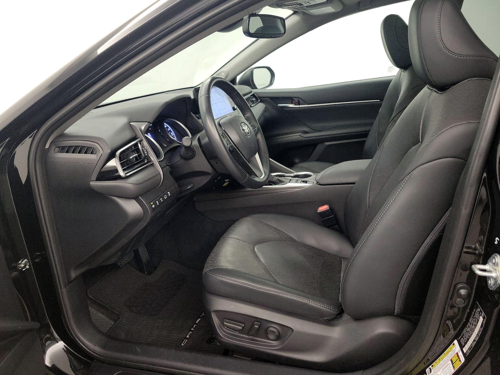 2023 Toyota Camry XLE - Photo 12