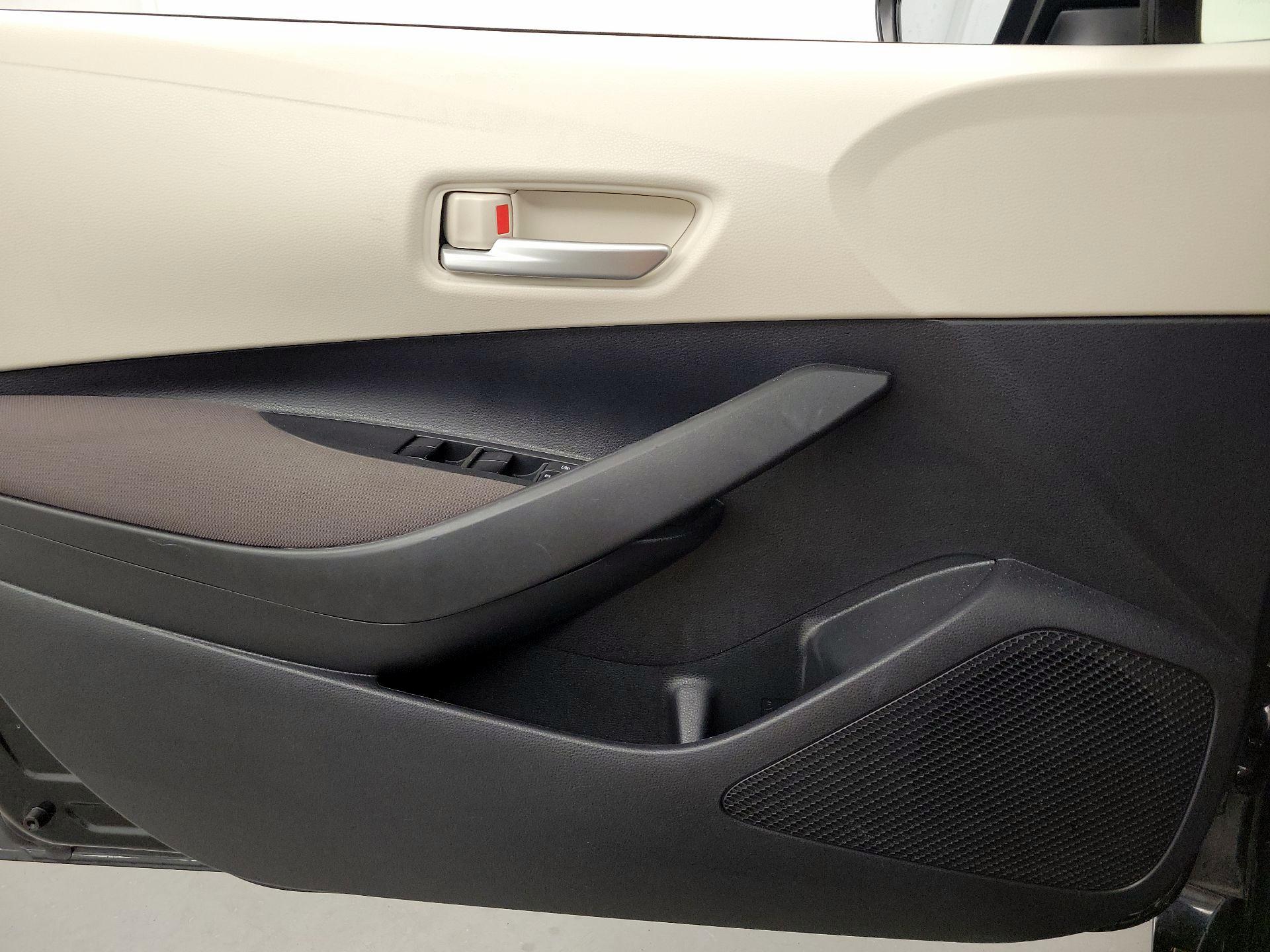 Thumbnail: 2021 Toyota Corolla - 12