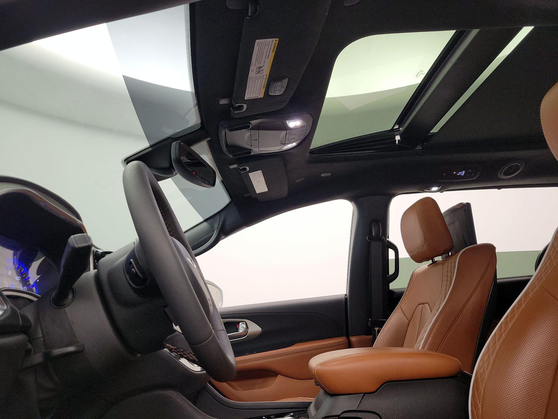 Thumbnail: 2024 Chrysler Pacifica - 20