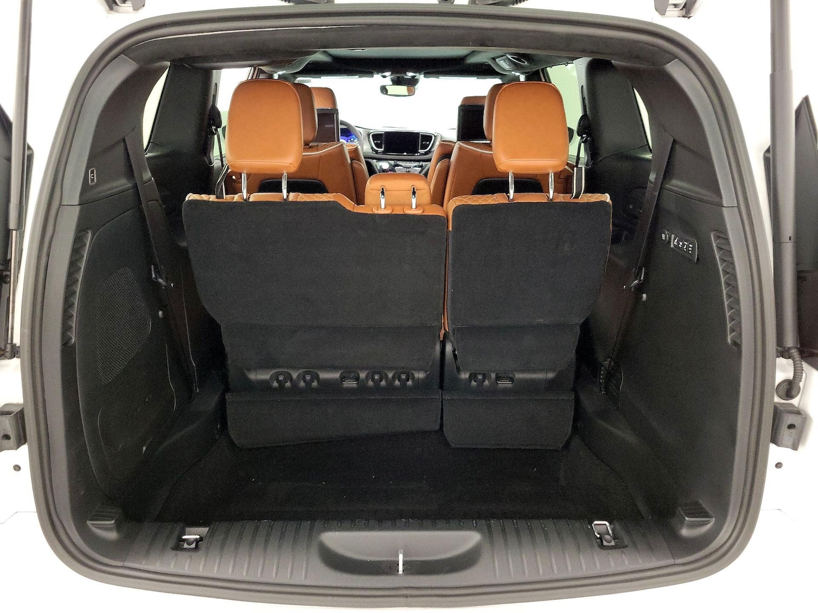 2024 Chrysler Pacifica Pinnacle - Photo 24