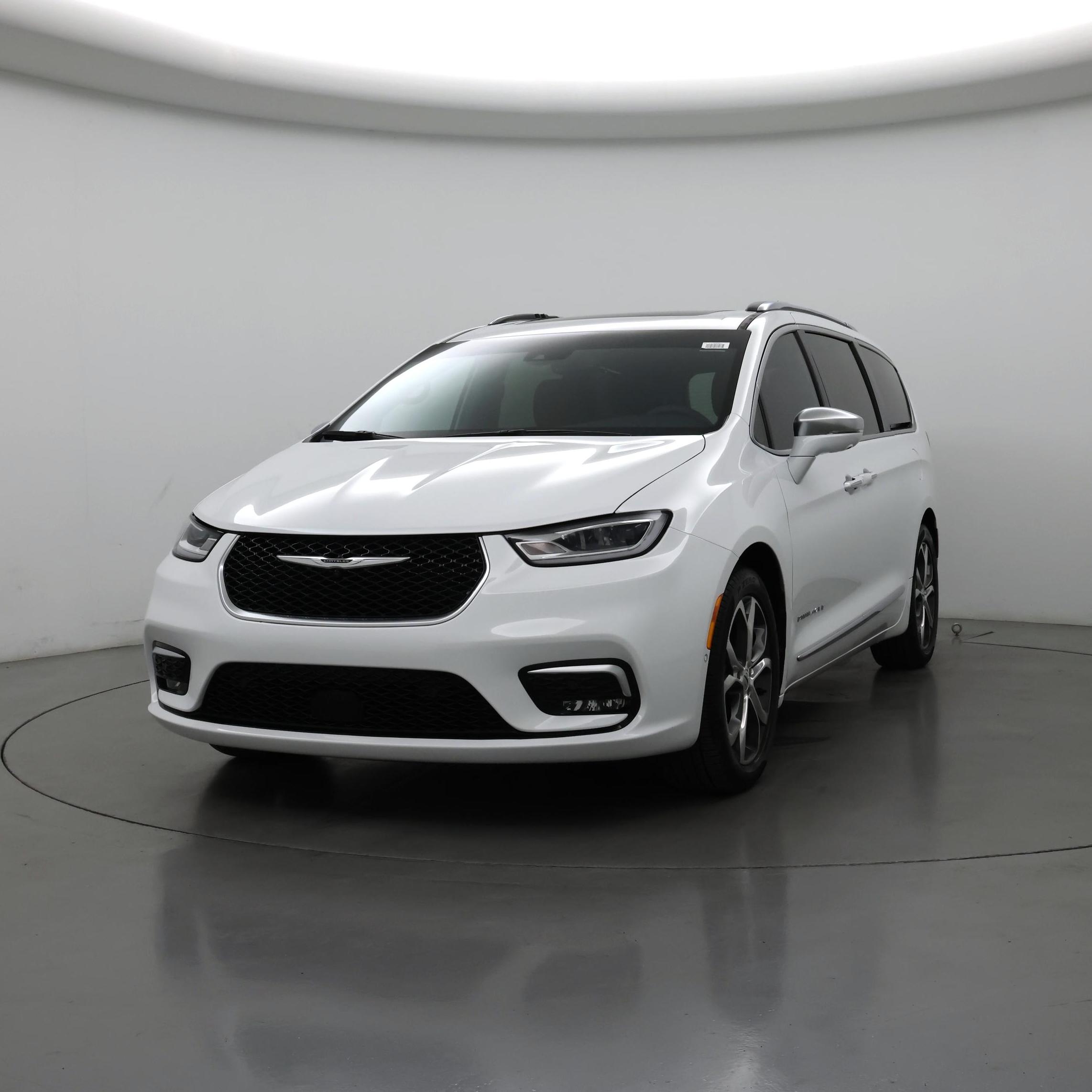 Thumbnail: 2024 Chrysler Pacifica - 4