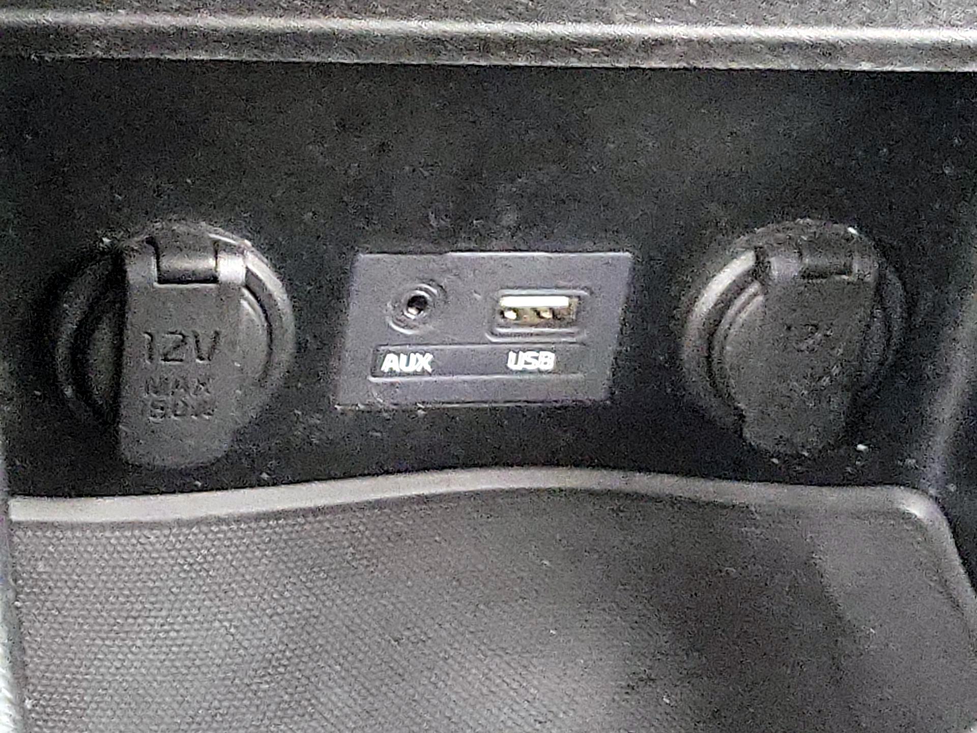 Thumbnail: 2015 Kia Forte - 17