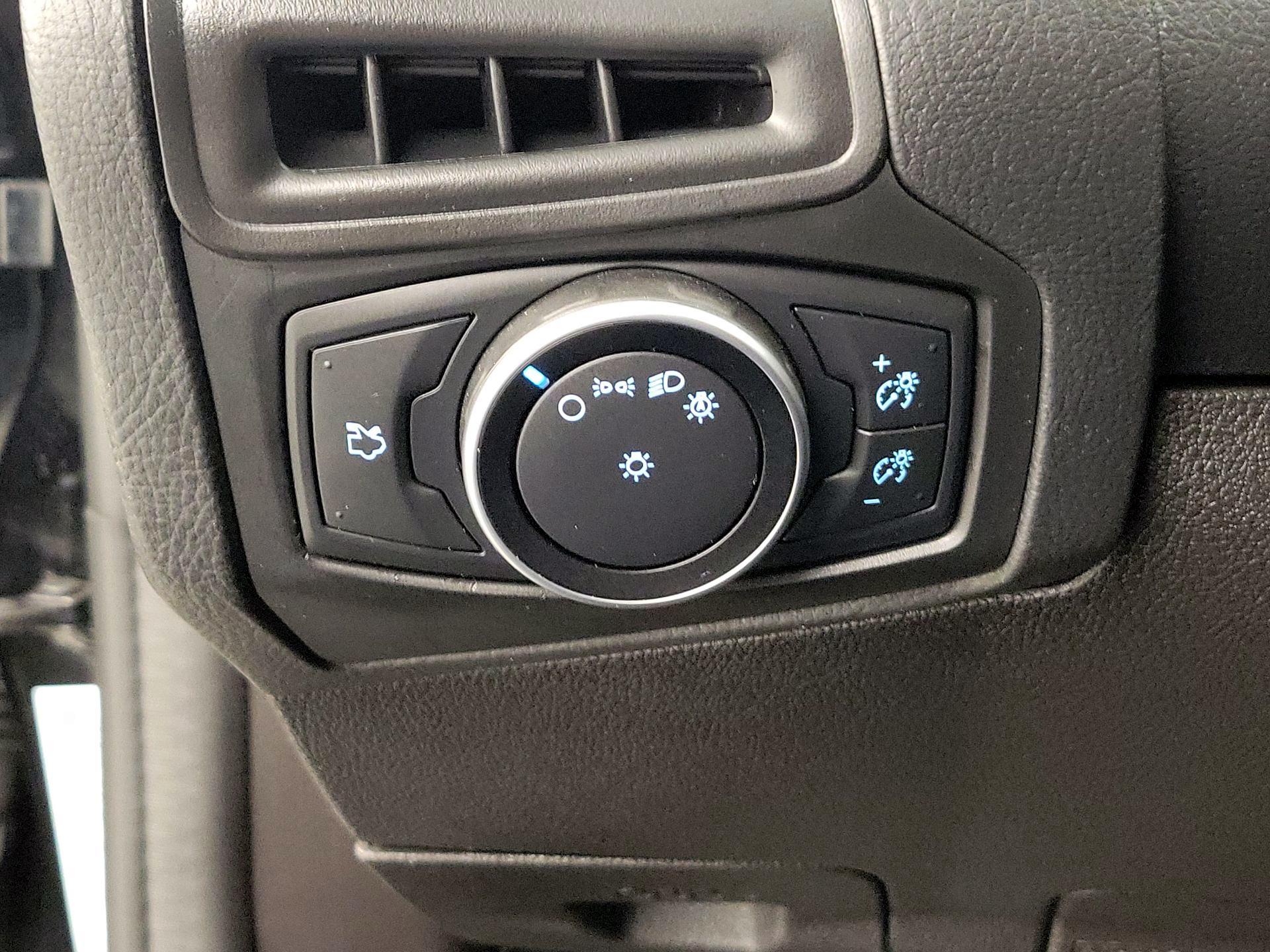 Thumbnail: 2018 Ford Focus - 13