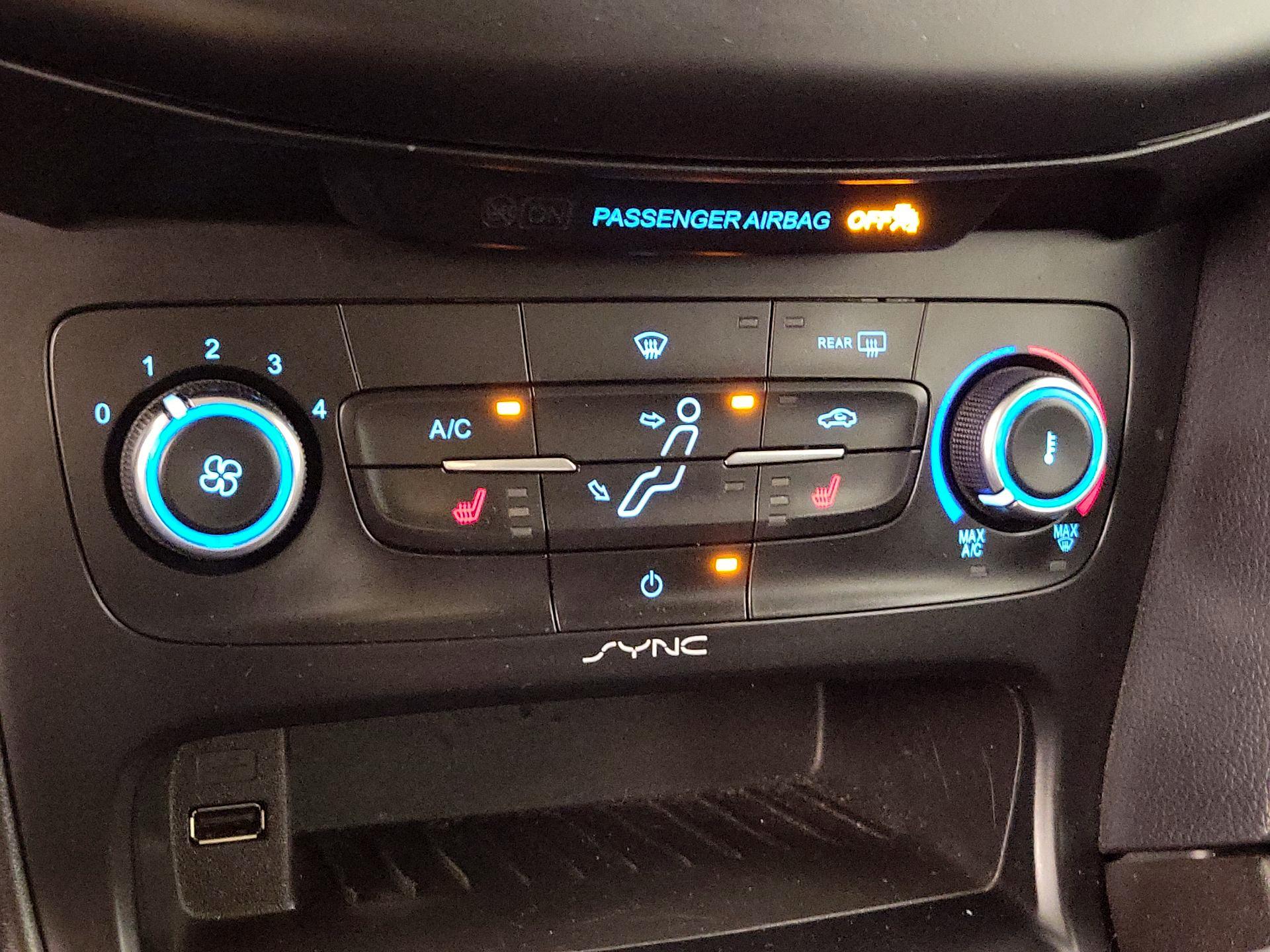 Thumbnail: 2018 Ford Focus - 16