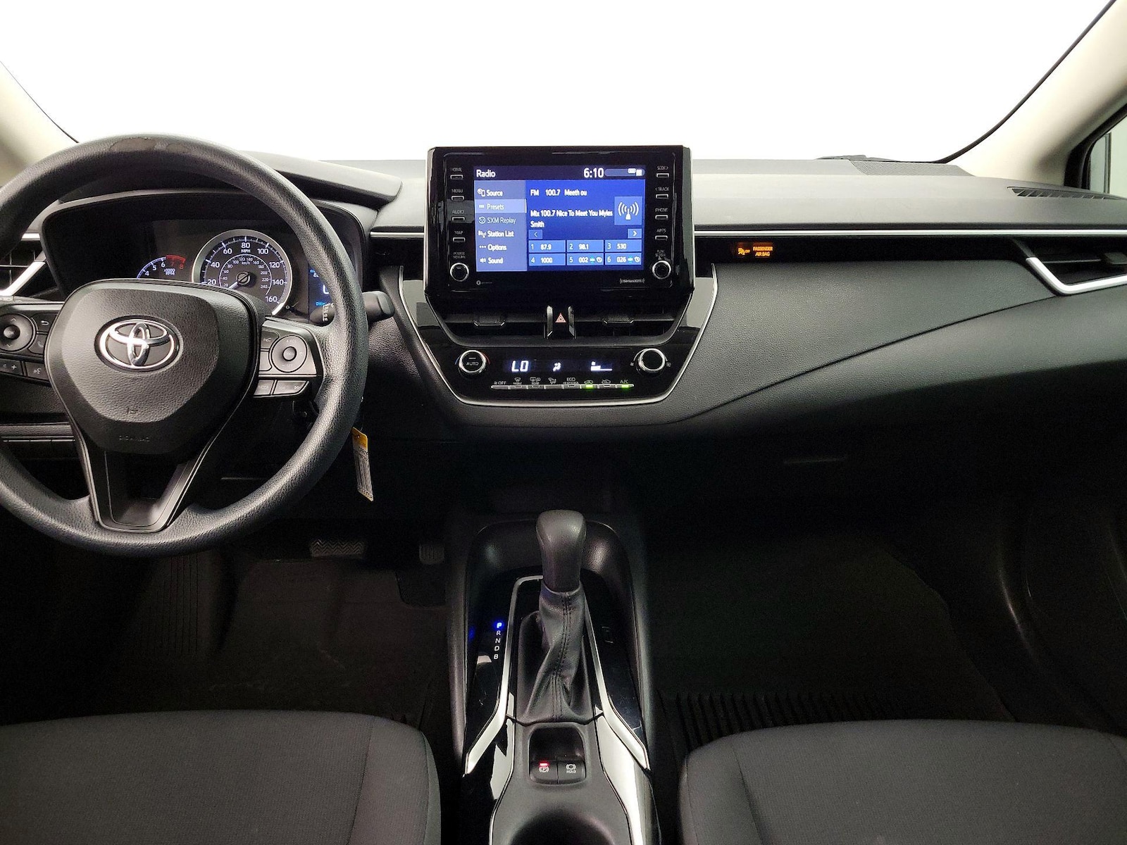 2021 Toyota Corolla LE - Photo 10
