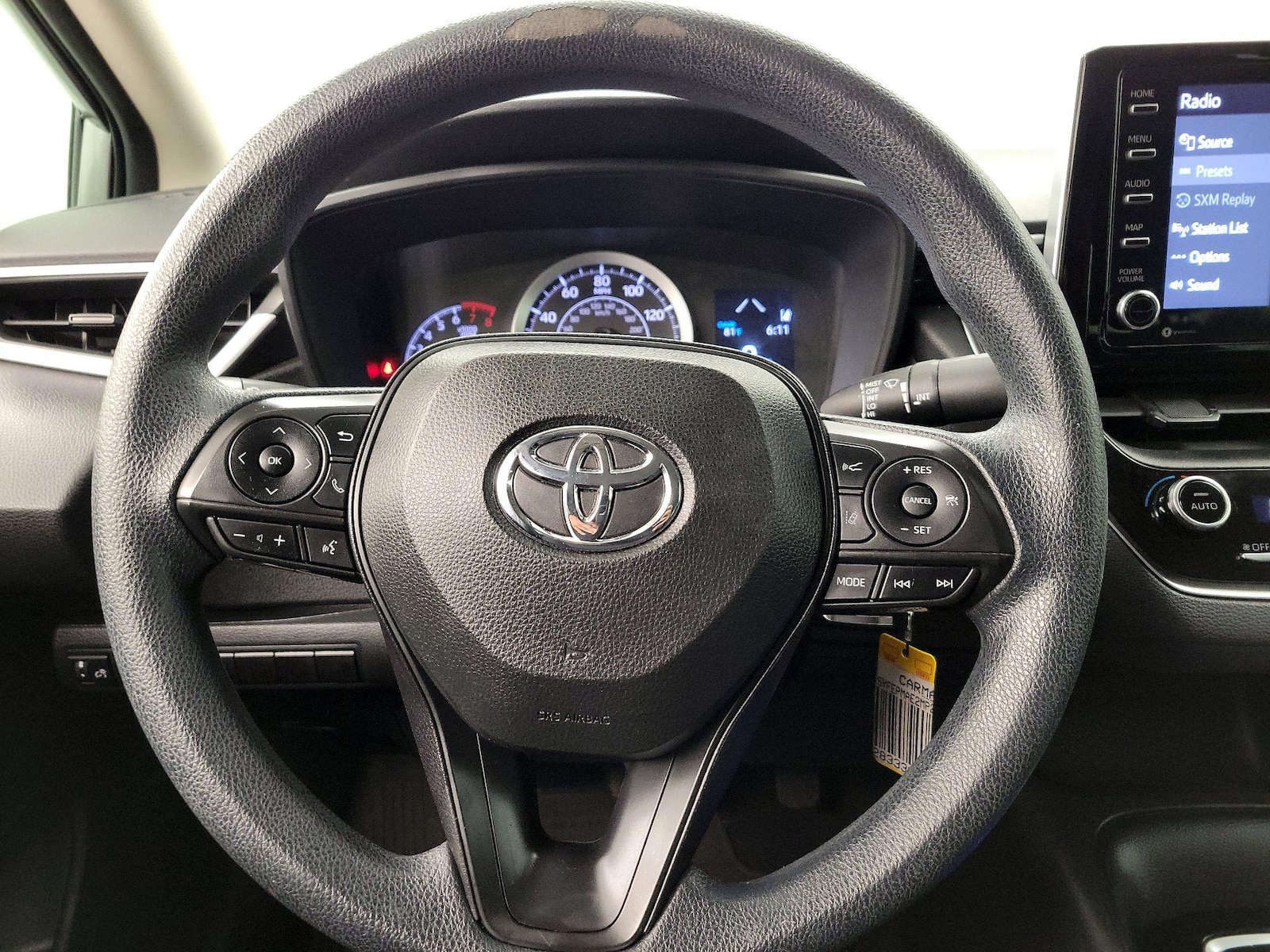 2021 Toyota Corolla LE - Photo 11
